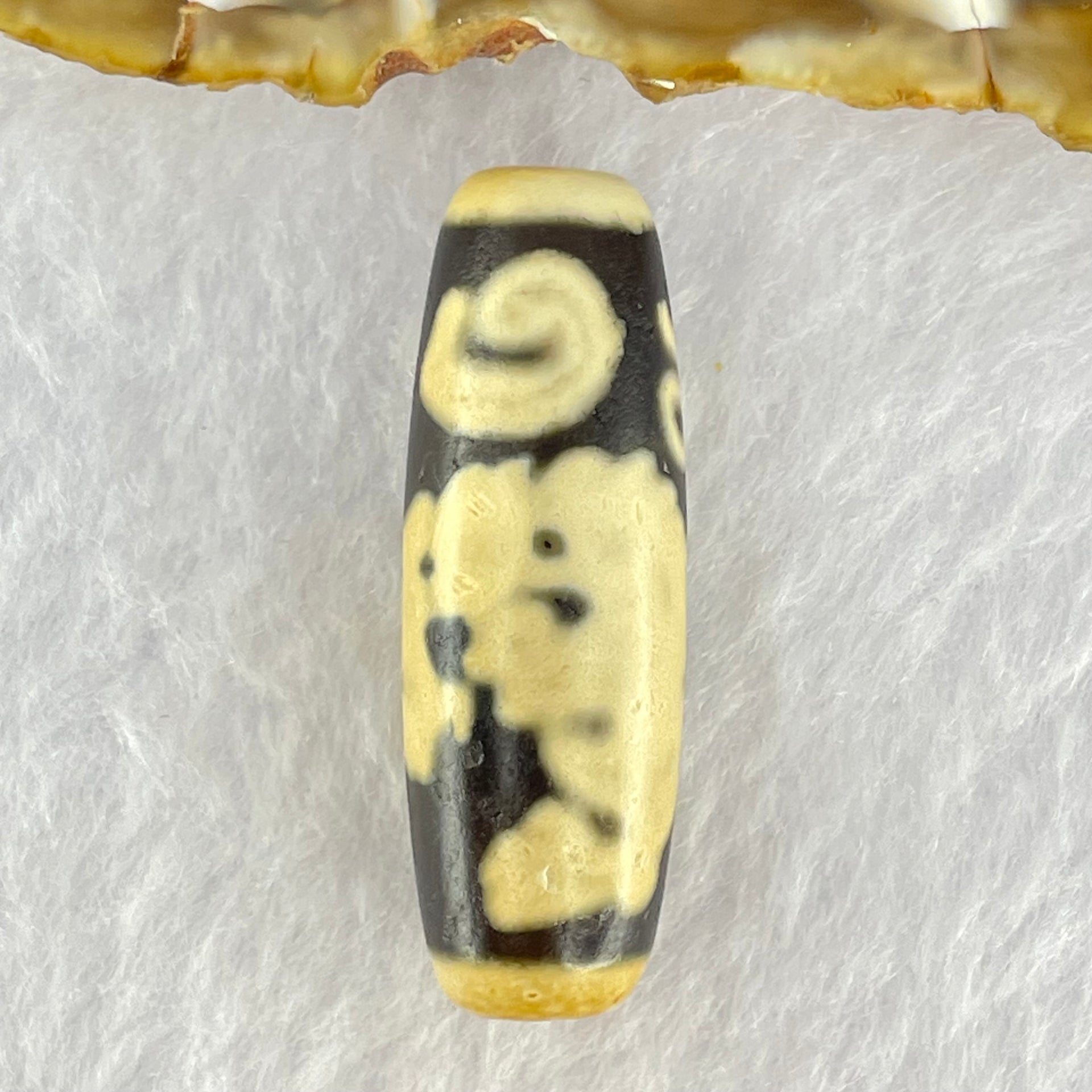 Natural Powerful Tibetan Old Oily Agate Dragon Dzi Bead Heavenly Master (Tian Zhu) 龙天诛 9.84g 38.4 by 12.8mm - Huangs Jadeite and Jewelry Pte Ltd