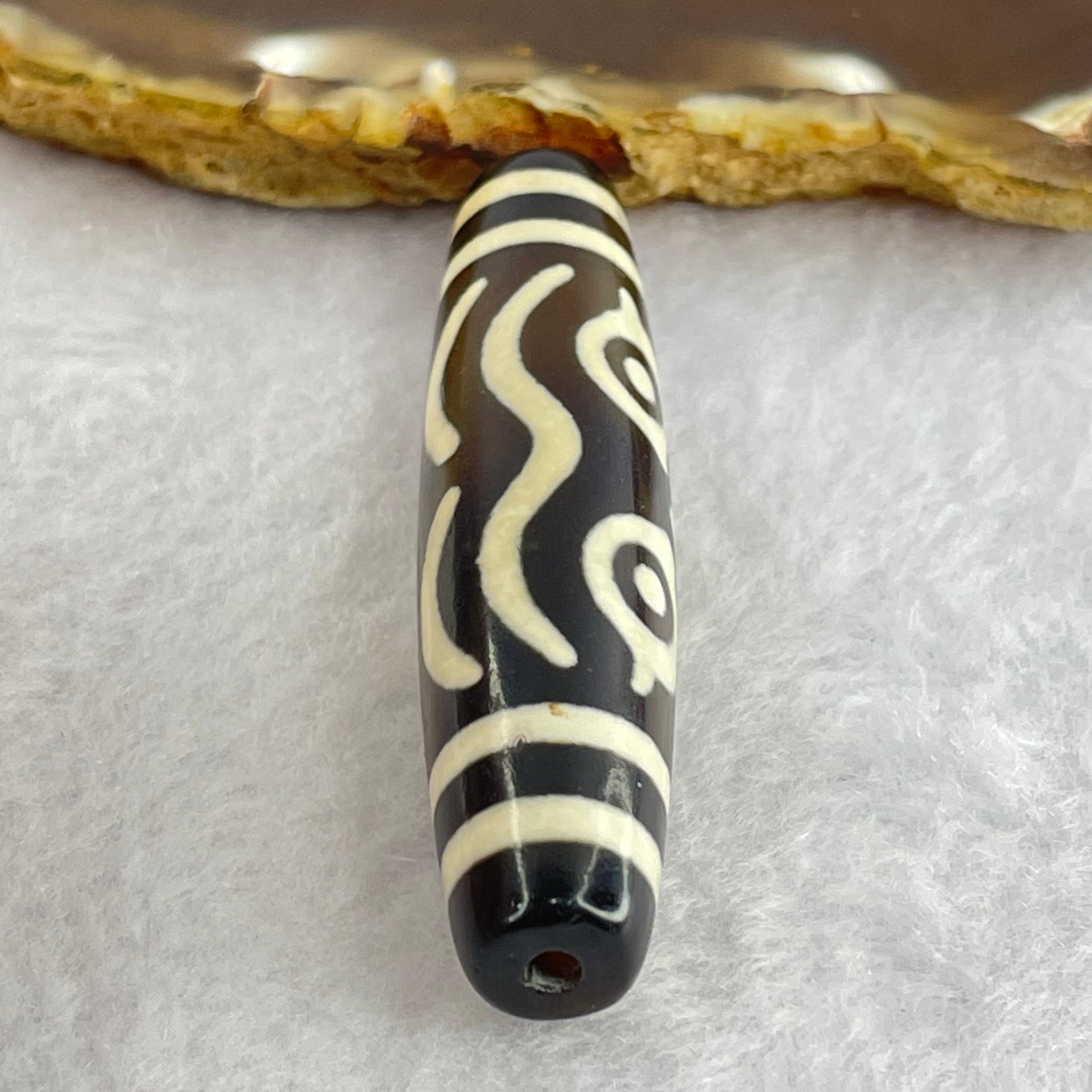 Natural Powerful Tibetan Old Oily Agate Zha Ji La Mu Female Cai Shen Bead Heavenly Master (Tian Zhu) 扎吉拉木女财神天珠 15.59g 58.0 by 13.2mm - Huangs Jadeite and Jewelry Pte Ltd