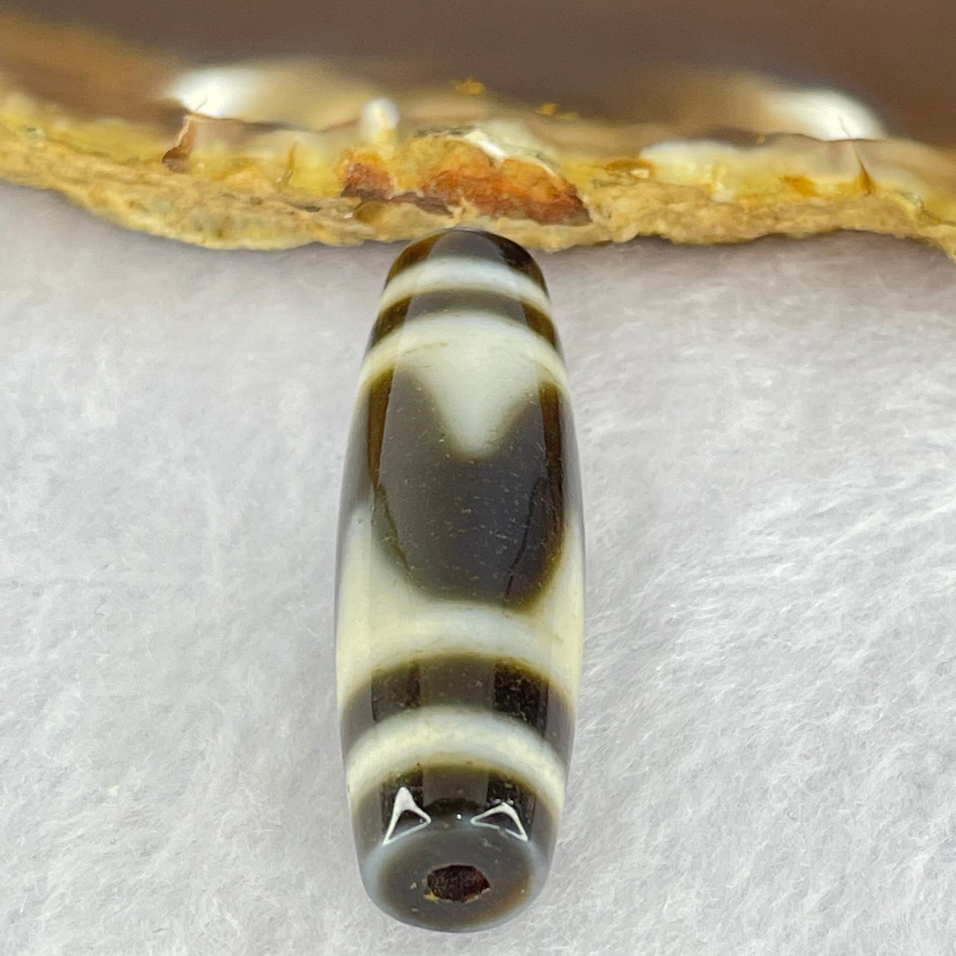Natural Powerful Tibetan Old Oily Agate Tiger Tooth Daluo Dzi Bead Heavenly Master (Tian Zhu) 8.53g 38.7 by 12.0mm - Huangs Jadeite and Jewelry Pte Ltd