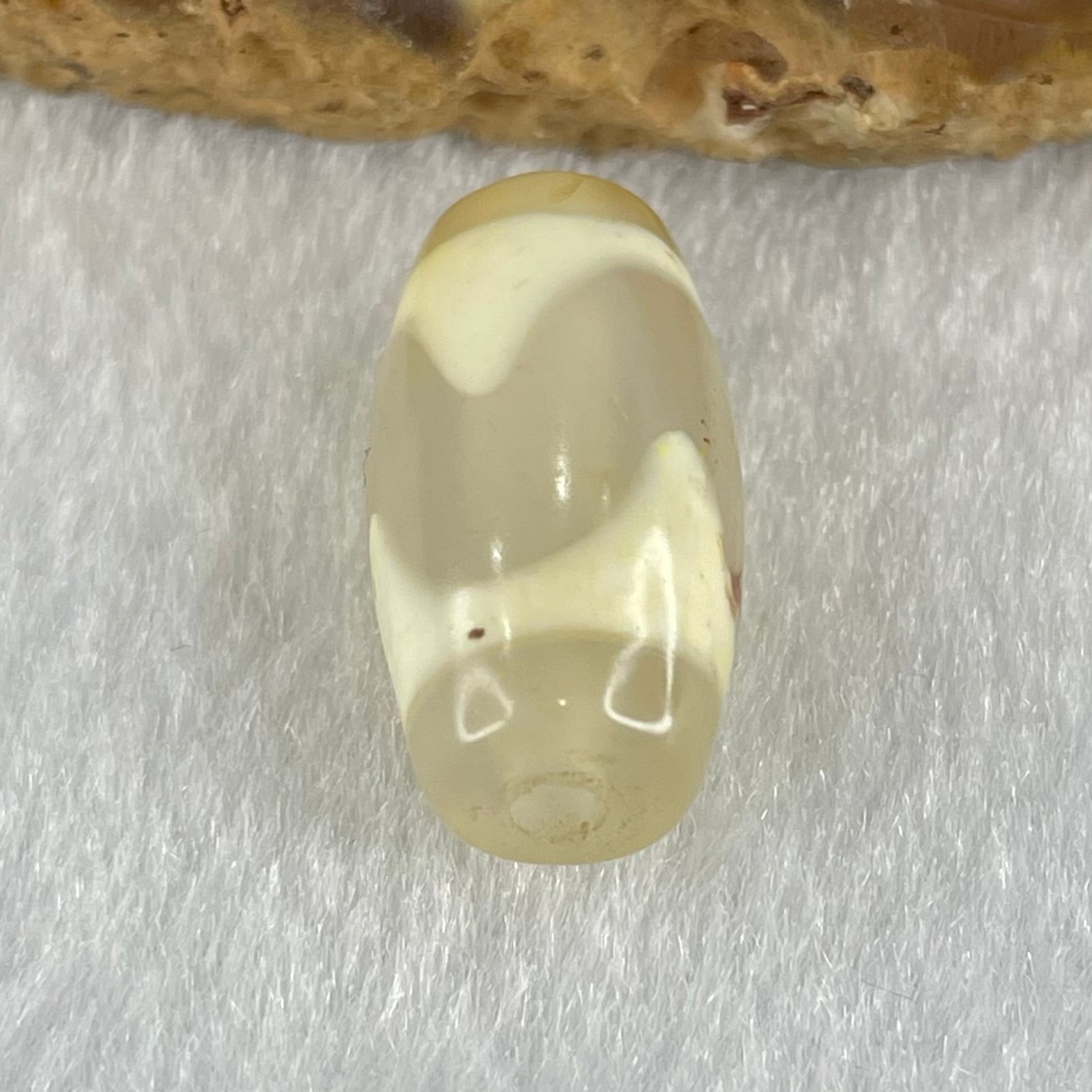 Natural Powerful Tibetan Old Oily Agate Tiger Tooth Daluo Dzi Bead Heavenly Master (Tian Zhu) 虎呀天诛 3.18g 20.1 by 10.4mm - Huangs Jadeite and Jewelry Pte Ltd