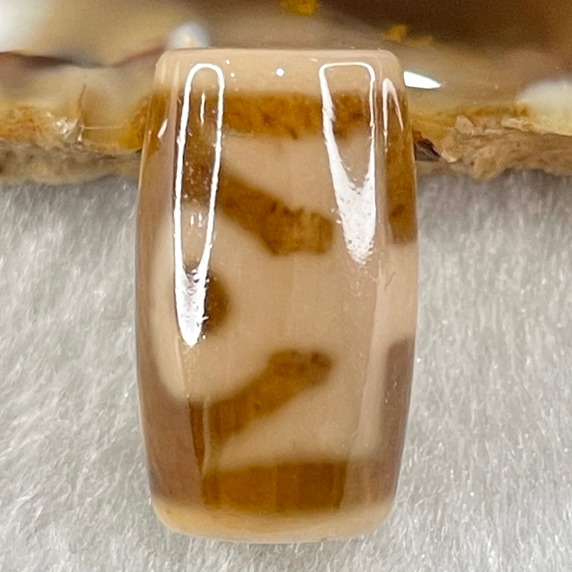 Natural Powerful Tibetan Old Oily Agate Patina Guiren Tairen Human Dzi Bead Totem Amulet Heavenly Master (Tian Zhu) 贵人天诛 4.71g 19.8 by 11.7mm - Huangs Jadeite and Jewelry Pte Ltd