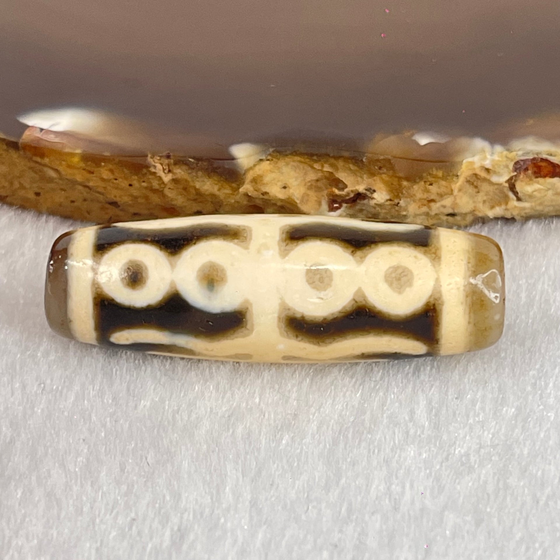 Natural Powerful Tibetan Old Oily Agate Water Lines 8 Eyes Dzi Bead Heavenly Master (Tian Zhu) 水纹八眼天诛 9.93g 38.9 by 12.8mm - Huangs Jadeite and Jewelry Pte Ltd