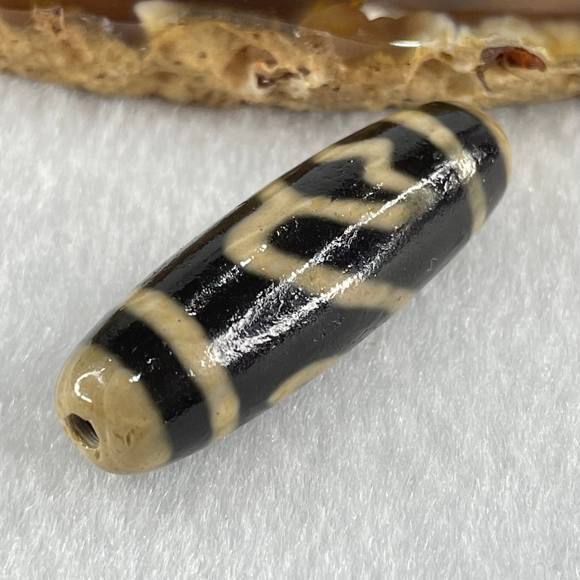 Natural Powerful Tibetan Old Oily Agate Double Lotus Flower Dzi Bead Heavenly Master (Tian Zhu) 双莲花天珠 8.55g 37.8 by 12.1mm - Huangs Jadeite and Jewelry Pte Ltd