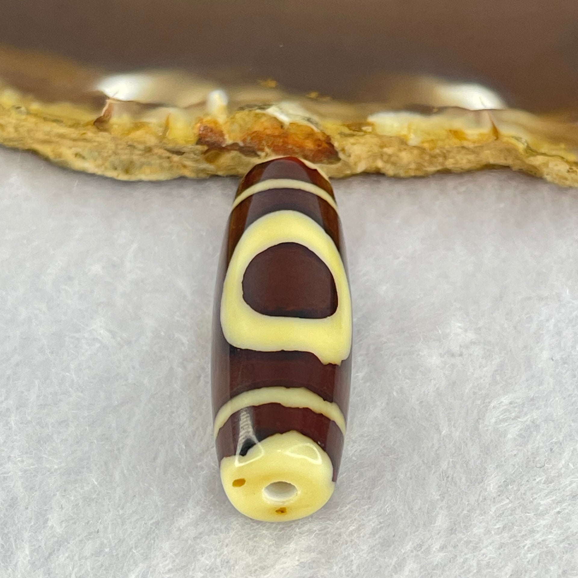 Natural Powerful Tibetan Old Oily Agate Sky Door Serenity 1 Eye Dzi Bead Heavenly Master (Tian Zhu) 一眼天诛 8.49g 37.5 by 12.1mm - Huangs Jadeite and Jewelry Pte Ltd