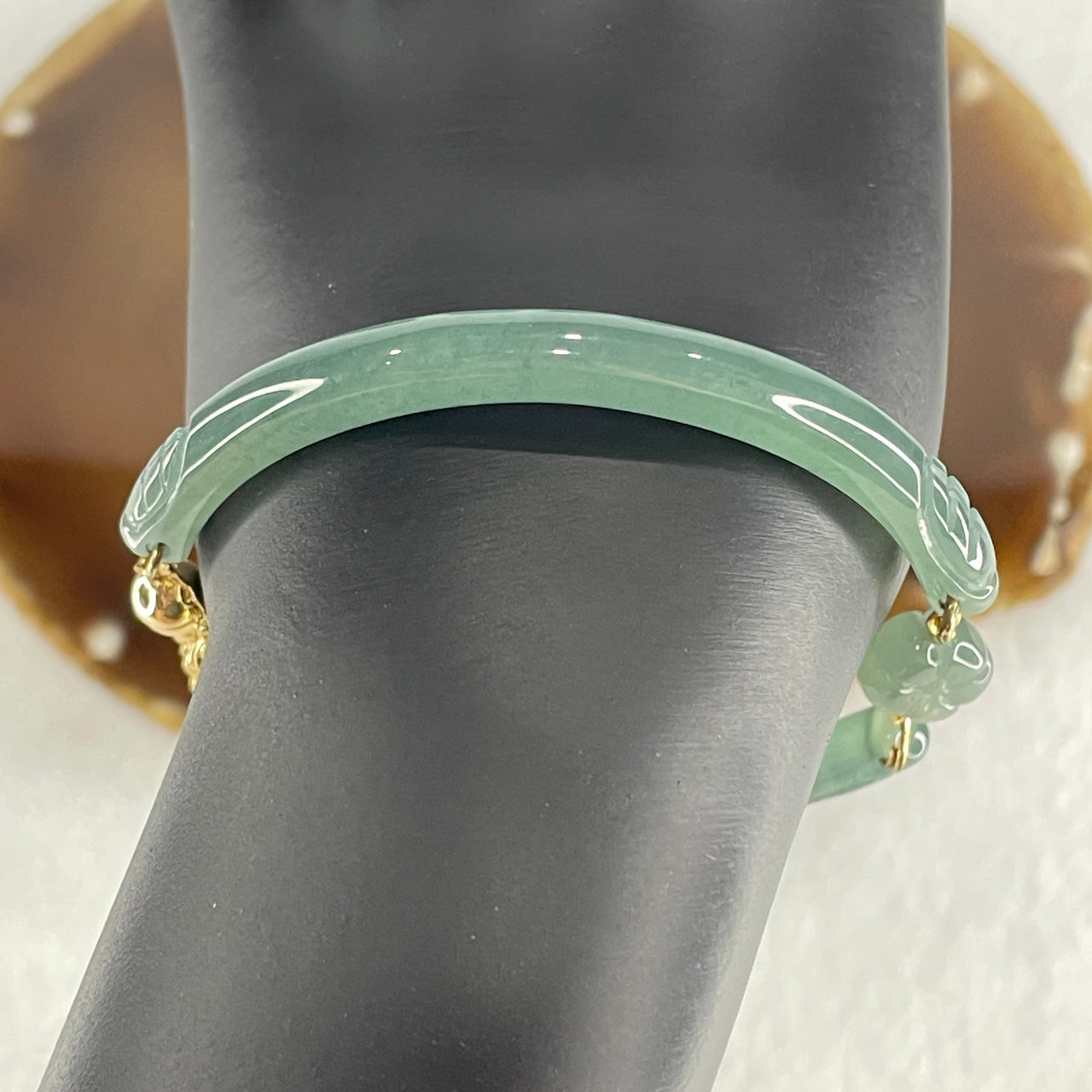 Natural Type A Jelly Blueish Green Jadeite Double Dragon Heads with Flower Bracelet 15.95g 16cm 5.9 by 5.9mm