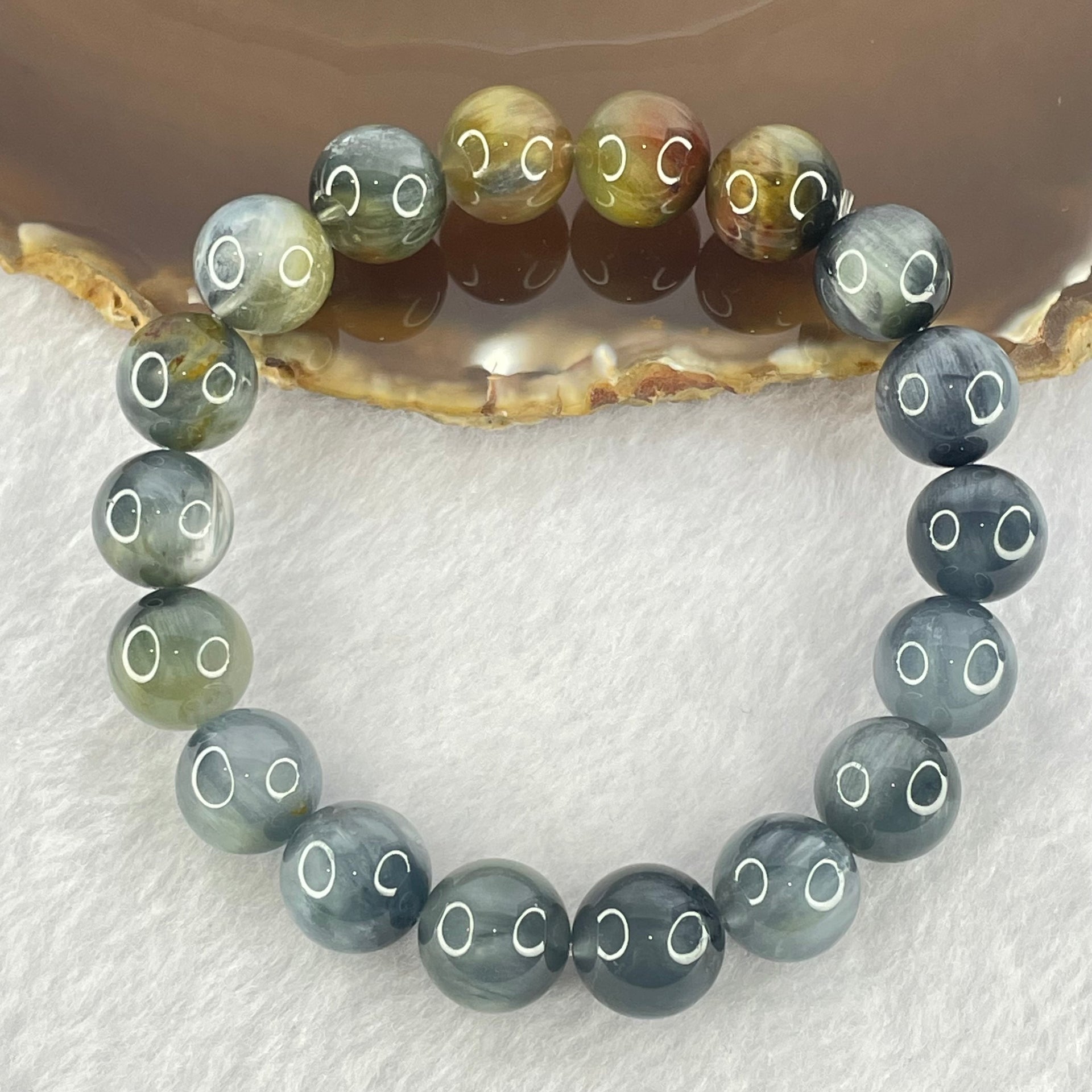 Good Grade Natural Blue Rutilated Quartz Bracelet 39.25g 18cm 11.8mm 18 Beads - Huangs Jadeite and Jewelry Pte Ltd