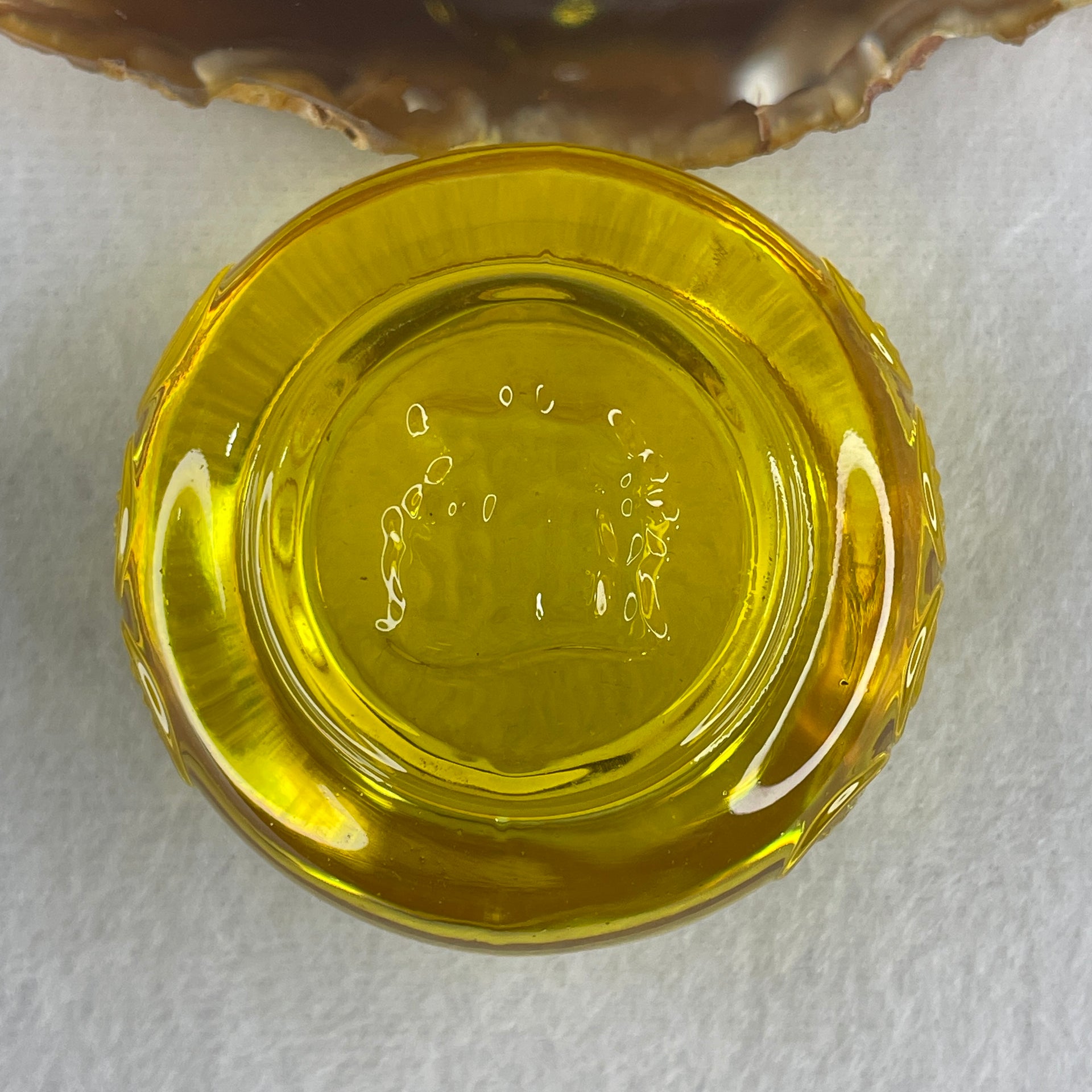 Yellow Liuli Wealth Pot with Ingot Yuan Bao Display Total Weight 150.37g 59.4 by 37.0mm - Huangs Jadeite and Jewelry Pte Ltd