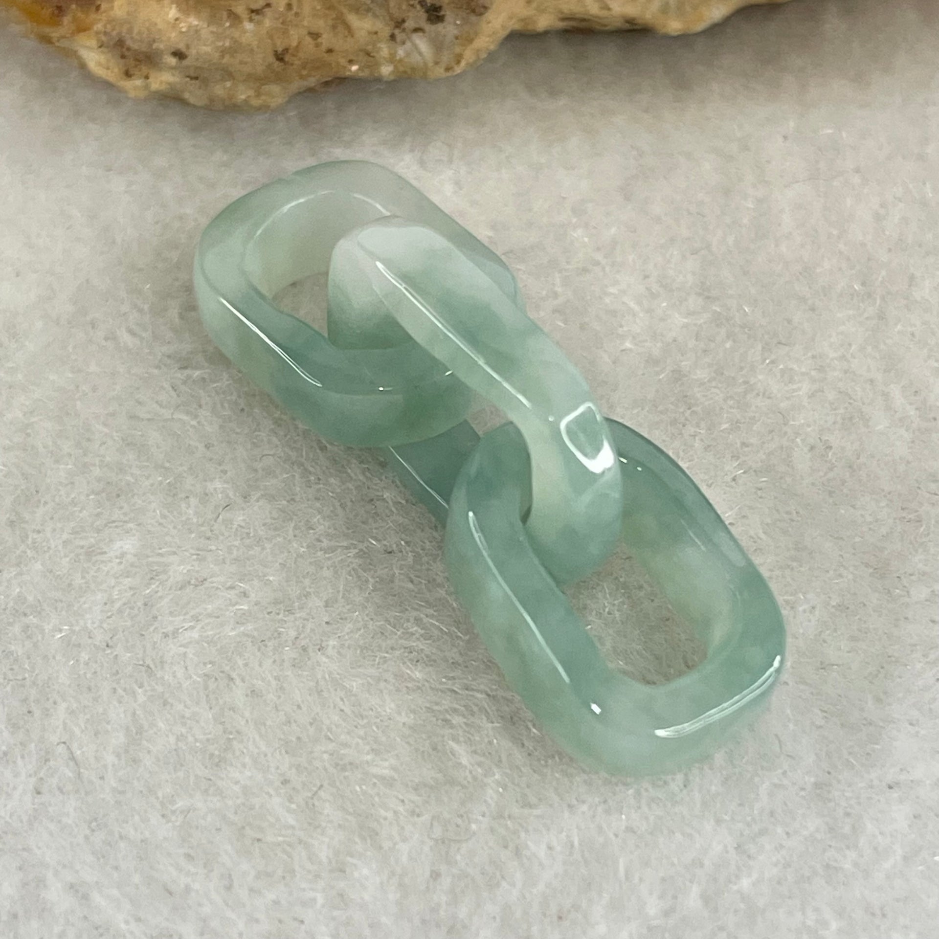 Type A Blueish Green with Faint White Jadeite Rolo Link Chain for Setting 2.41g 15.1 by 10.2 by 3.3mm - Huangs Jadeite and Jewelry Pte Ltd