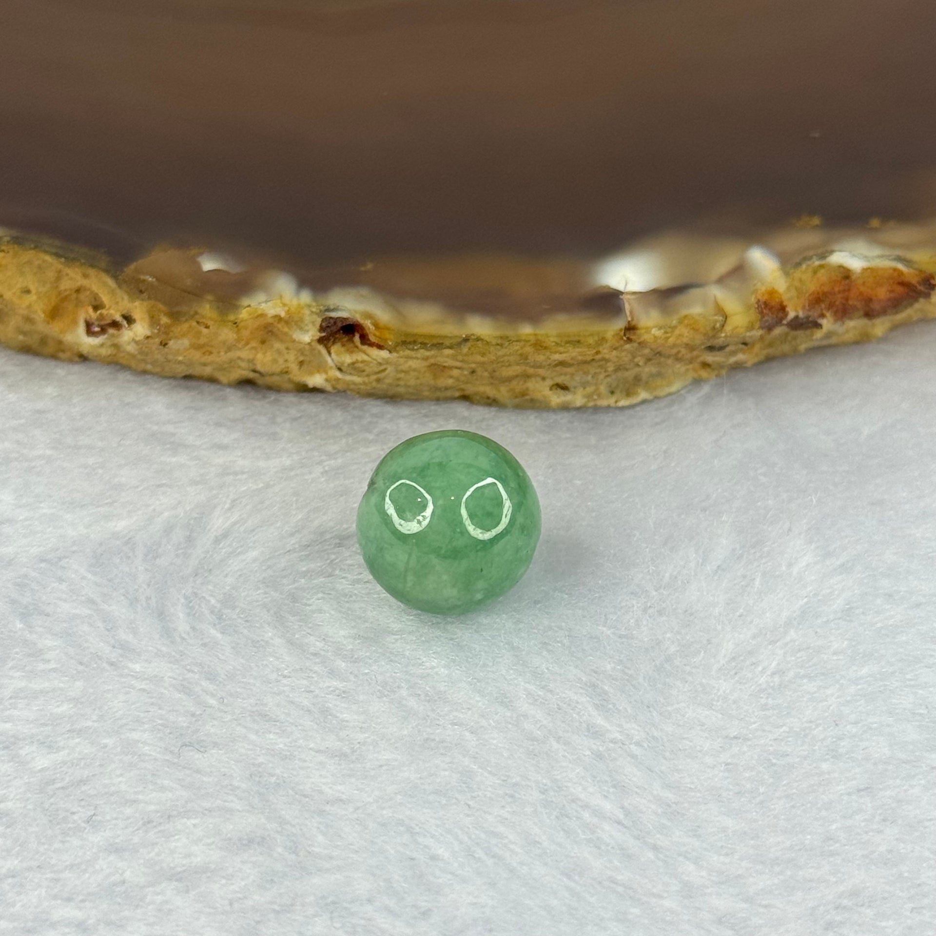 Type A Green Jadeite Bead for Bracelet/Necklace/Earrings/Ring 
2.45g 11.3mm - Huangs Jadeite and Jewelry Pte Ltd