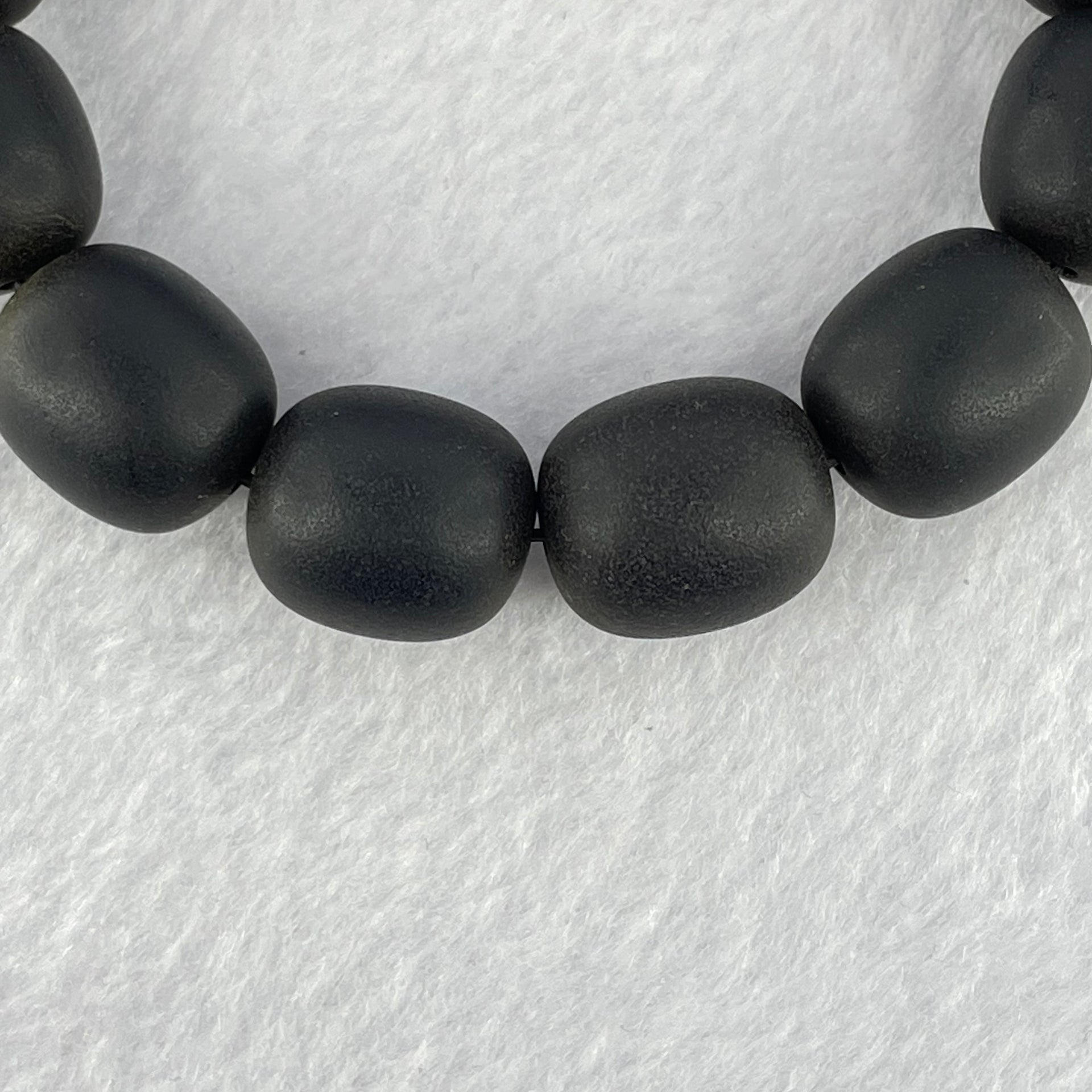 Natural Dark Matt Black Amber Beads Bracelet 天然大黑天翁琥珀手链 29.58g 19cm 15.4mm 19 Beads - Huangs Jadeite and Jewelry Pte Ltd
