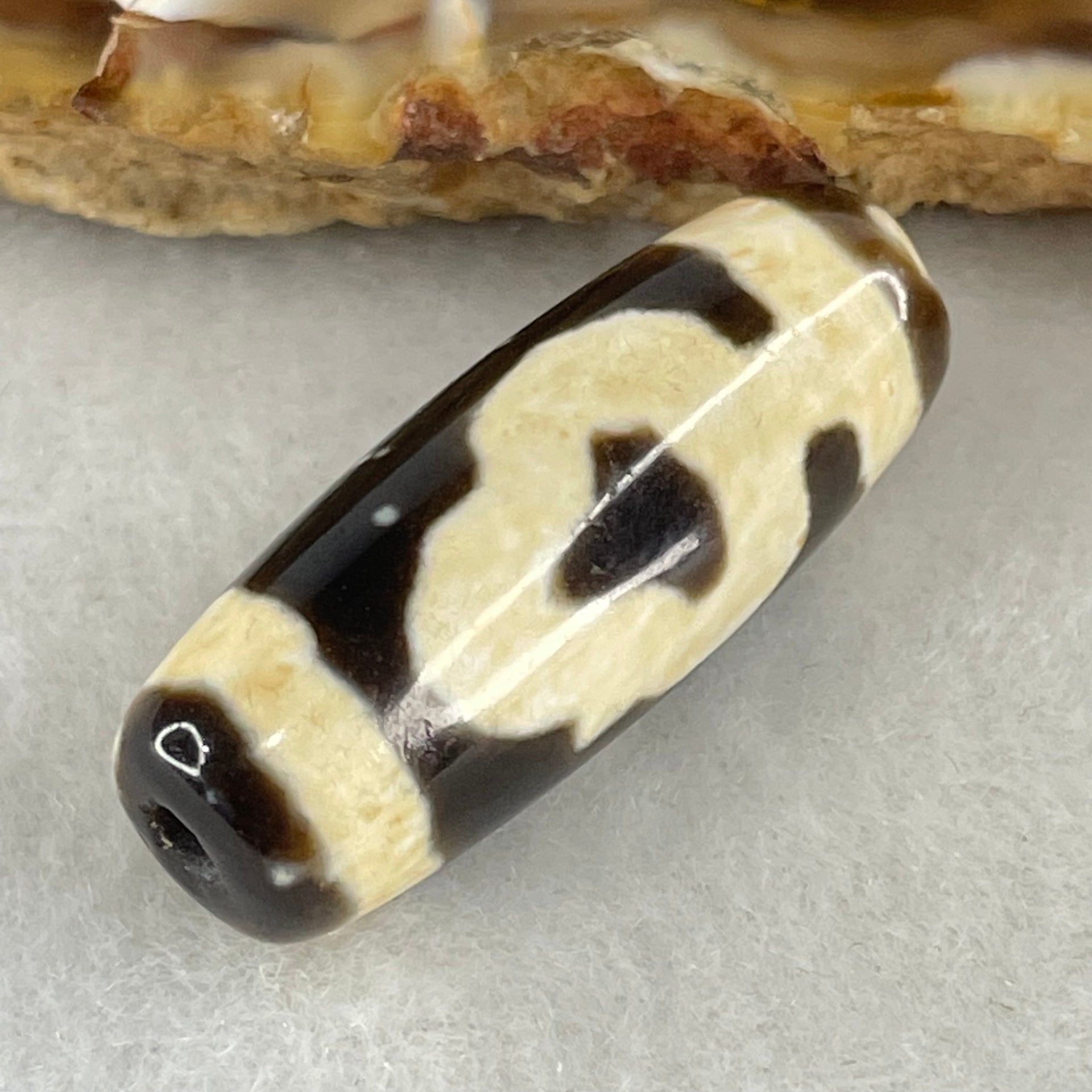 Natural Powerful Tibetan Old Oily Double Bodhi Tree Dzi Bead Heavenly Master (Tian Zhu) 菩提树天珠 5.06g 28.6 by 10.8mm - Huangs Jadeite and Jewelry Pte Ltd