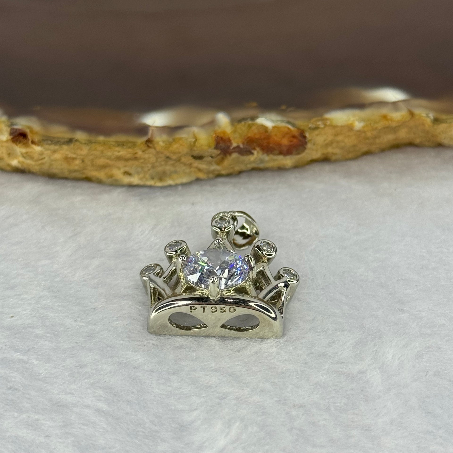 Moissanite in PT950 Plated Pendant 3.82g 7.6 by 3.0 mm - Huangs Jadeite and Jewelry Pte Ltd