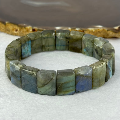 Natural Labradorite Bracelet 44.45g 17cm 15.0 by 10.90 by 6.6mm 19 pcs - Huangs Jadeite and Jewelry Pte Ltd