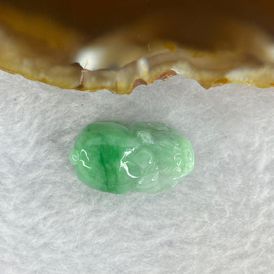 Type A Bright Green with Faint Lavender Jadeite Pixiu Pendent A货辣绿和浅紫罗兰翡翠貔貅吊坠 5.51g 23.0 by 14.0 by 9.6 mm - Huangs Jadeite and Jewelry Pte Ltd