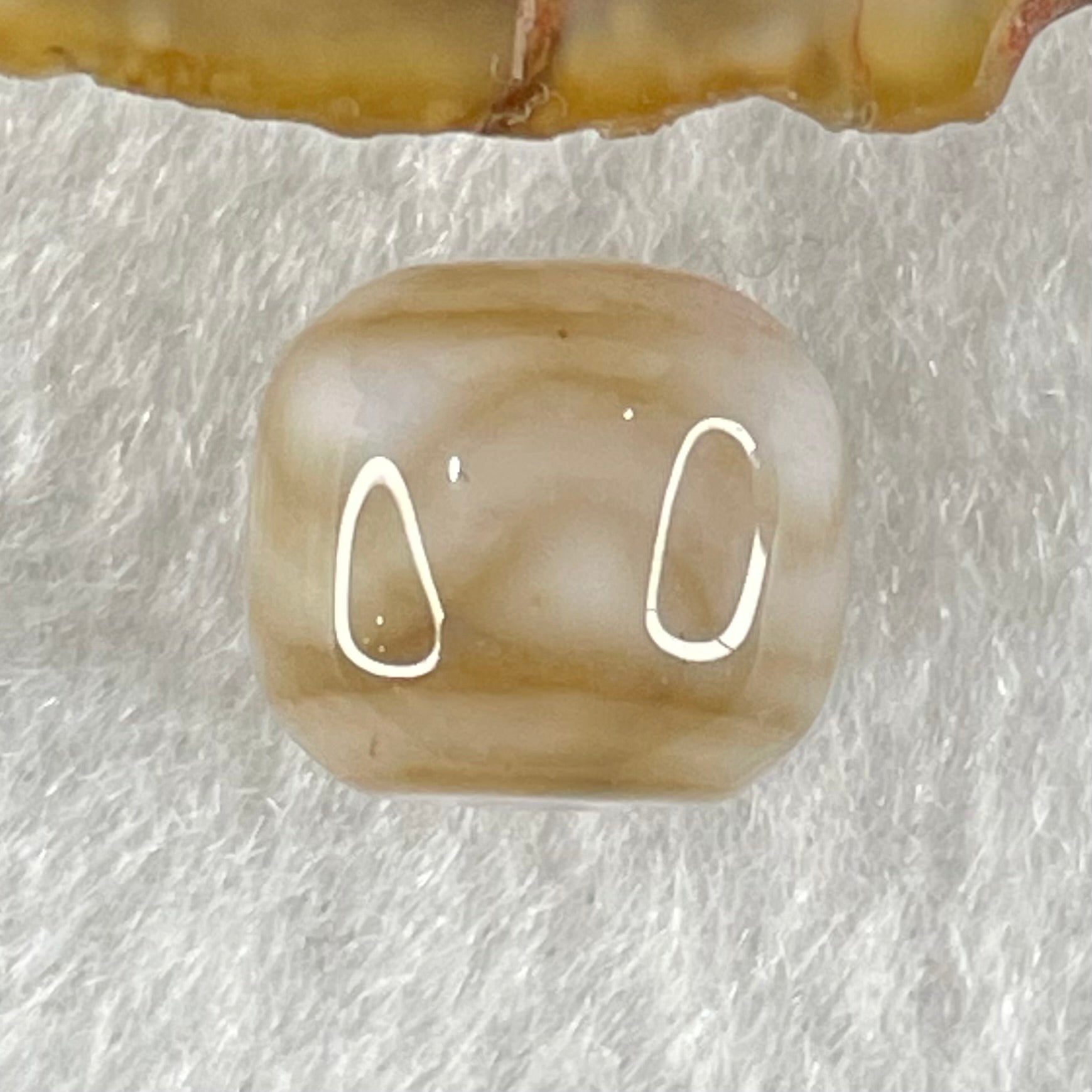 Natural Powerful Tibetan Old Oily Agate Tiger Tooth Daluo Dzi Bead Heavenly Master (Tian Zhu) 1.96g 9.9 by 11.1mm - Huangs Jadeite and Jewelry Pte Ltd