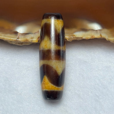 Natural Powerful Tibetan Old Oily Agate Double Tiger Tooth Daluo Dzi Bead Heavenly Master (Tian Zhu) 虎呀天诛 7.33g 37.3 by 11.5mm