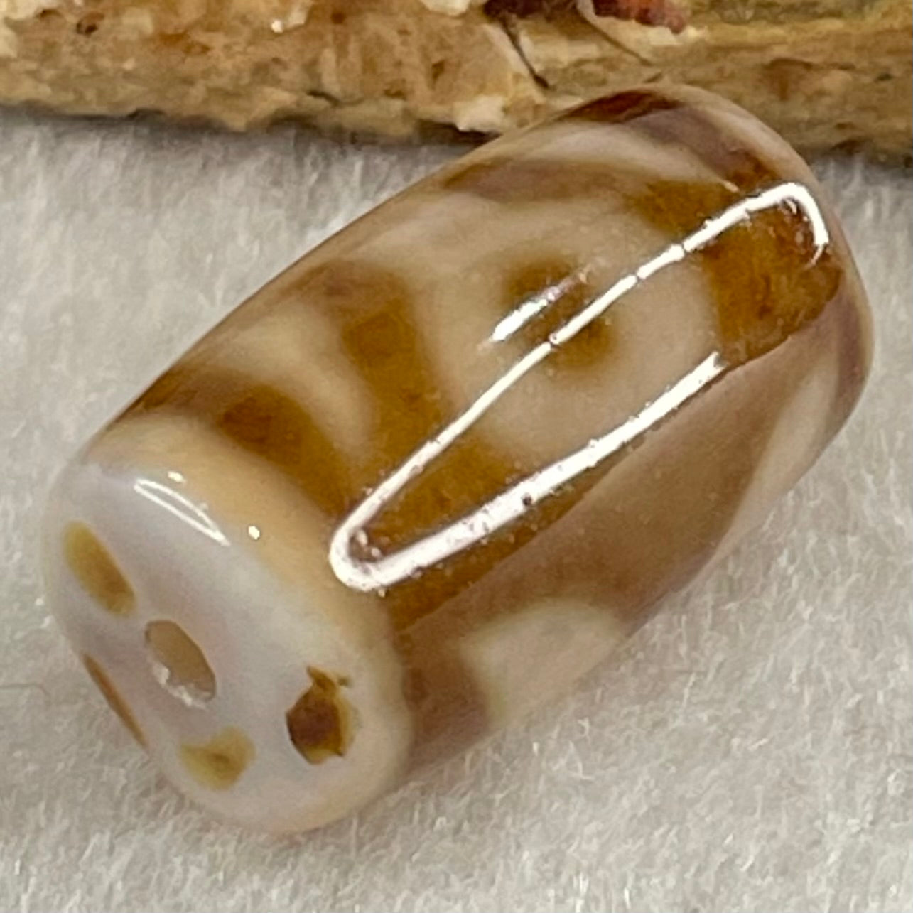 Natural Powerful Tibetan Old Oily Agate Patina Guiren Tairen Human Dzi Bead Totem Amulet Heavenly Master (Tian Zhu) 贵人天诛 4.74g 19.8 by 11.6mm - Huangs Jadeite and Jewelry Pte Ltd