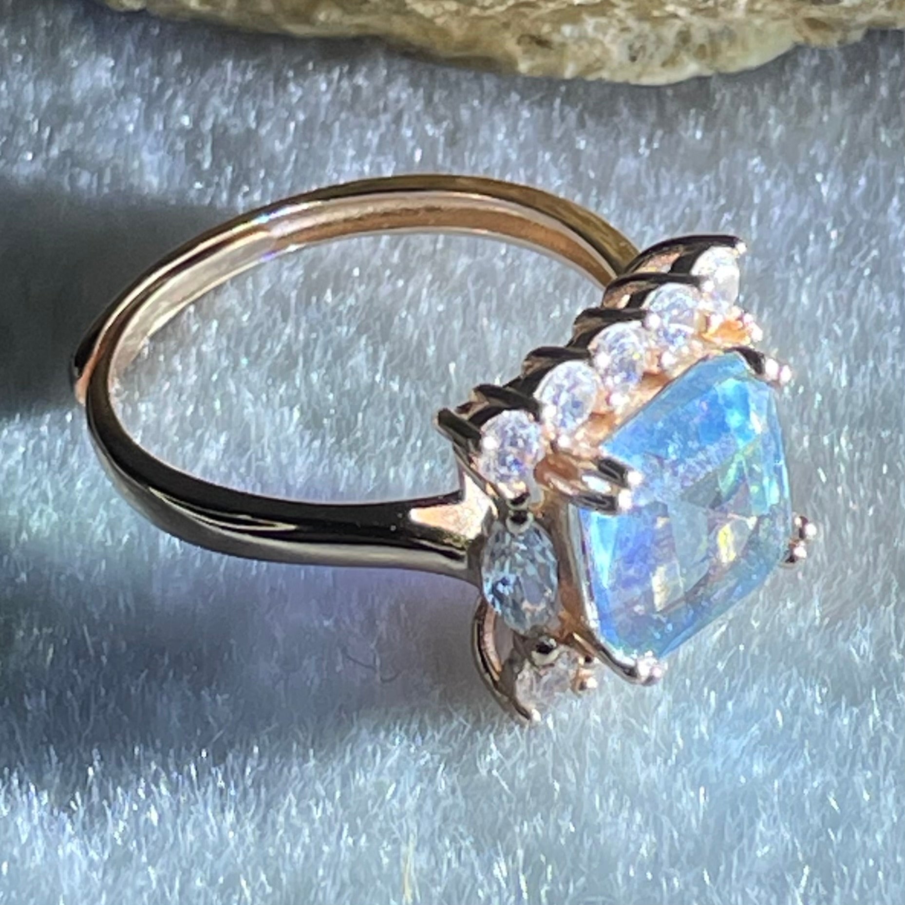 Natural Aquamarine with Crystals in S925 Sliver Rose Gold Color Ring (Adjustable Size) 2.90g 8.7 by 8.2 by 3.0mm - Huangs Jadeite and Jewelry Pte Ltd