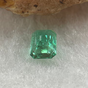 Natural Colombia Vivid Green Emerald (Beryl) Cut-Cornered Rectangular Step cut 0.47ct 4.8 by 4.1 by 3.1mm - Huangs Jadeite and Jewelry Pte Ltd
