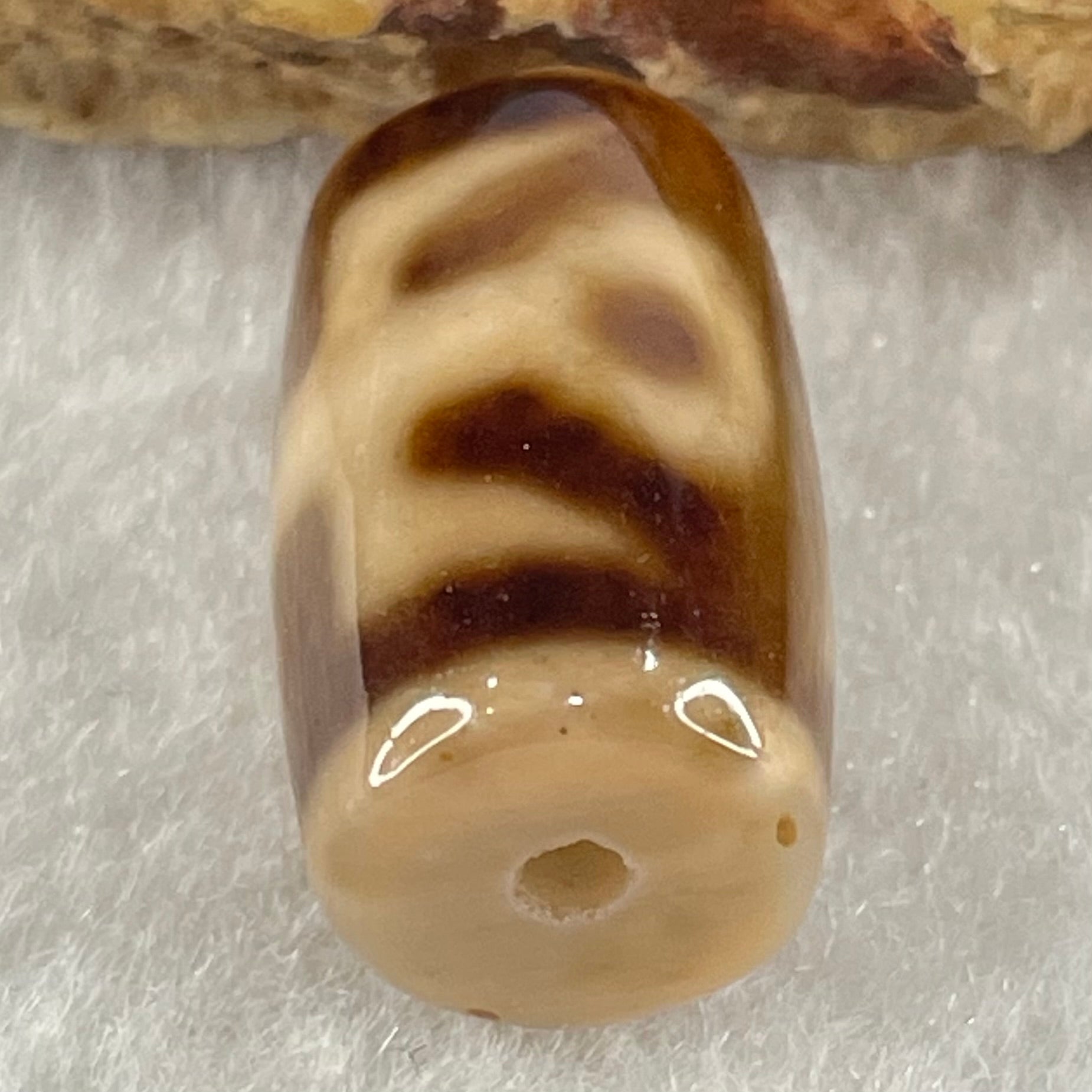 Natural Powerful Tibetan Old Oily Agate Patina Guiren Tairen Human Dzi Bead Totem Amulet Heavenly Master (Tian Zhu) 贵人天诛 4.72g 19.5 by 11.5mm - Huangs Jadeite and Jewelry Pte Ltd