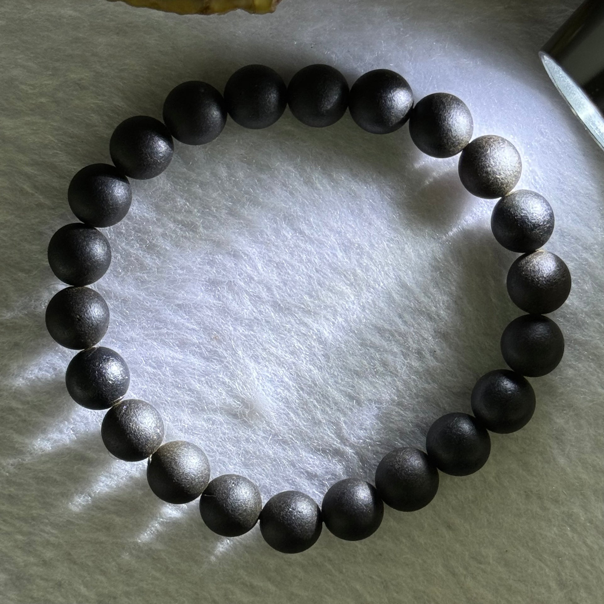 Natural Dark Matt Black Amber Beads Bracelet 天然大黑天翁琥珀手链 6.37g 14cm 8.1mm 22 Beads - Huangs Jadeite and Jewelry Pte Ltd