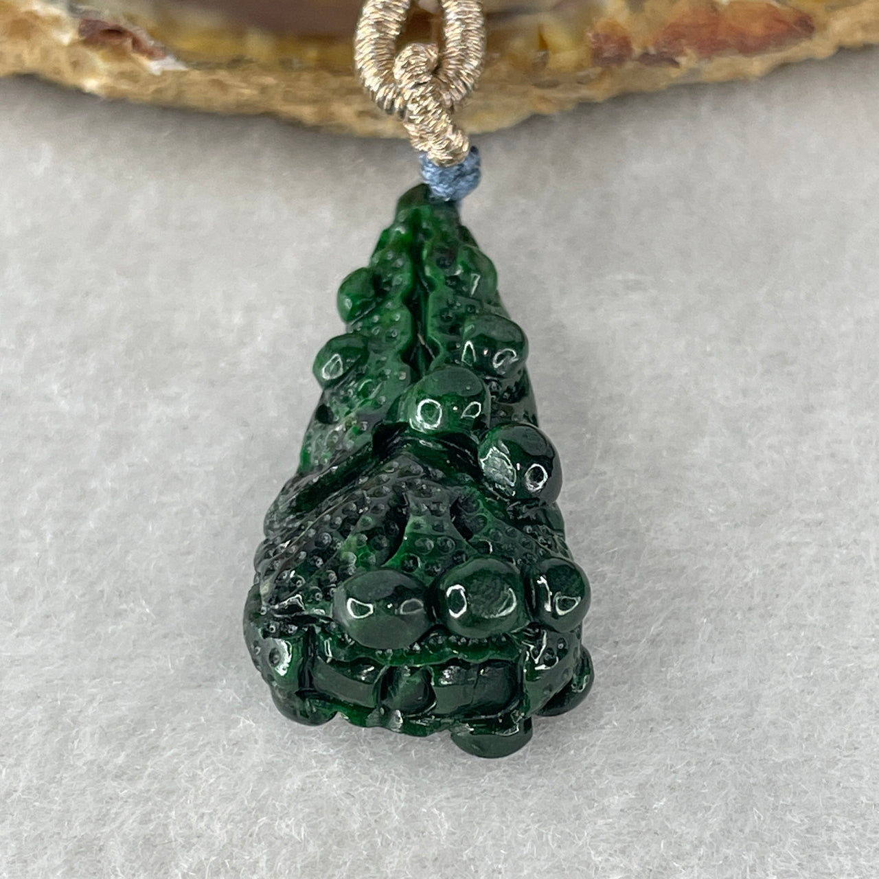 Type A Natural Jadeite Cabbage 9.97g - 35.0x16.6x10.7mm - Spicy Green Old Mine Scenic Carving - Certified Grade A Untreated Jadeite 35.0x16.6x10.7mm