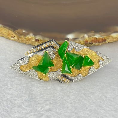 Very Very High Quality Highly Translucent Natural Emerald Green Jadeite (TYPE A) Brooch Approx. 6.5 by 5.50 by 2.82 to 7.97 by 8.30 by 4.63mm Total Weight 17.71g including Natural Diamonds and 18K Yellow Gold and PT900 Setting with NGI Cert No.82835782 - Huangs Jadeite and Jewelry Pte Ltd