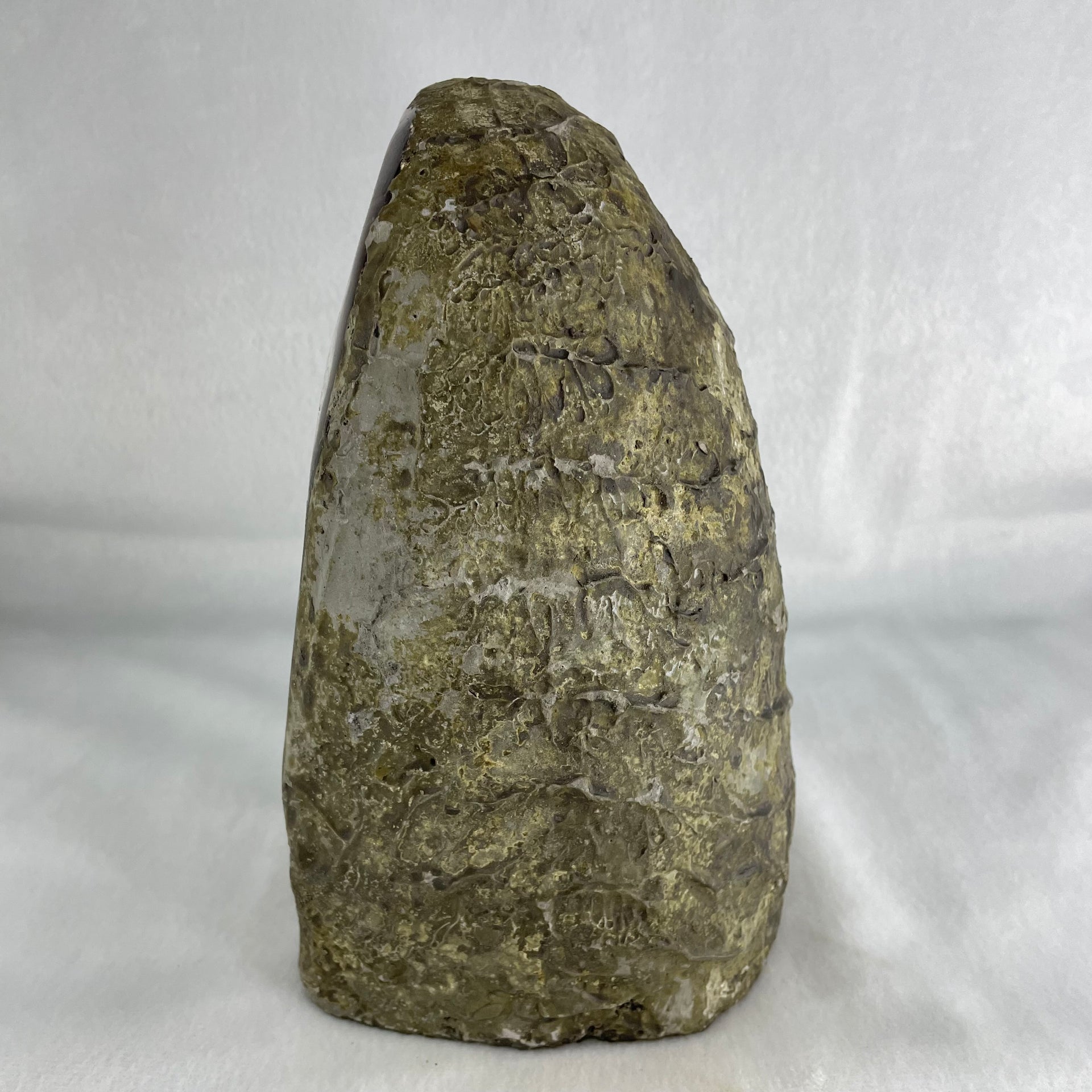 Natural Amethyst Cave with Wooden Stand 3,899.5g 142.8 by 151.0 by 245.0mm - Huangs Jadeite and Jewelry Pte Ltd