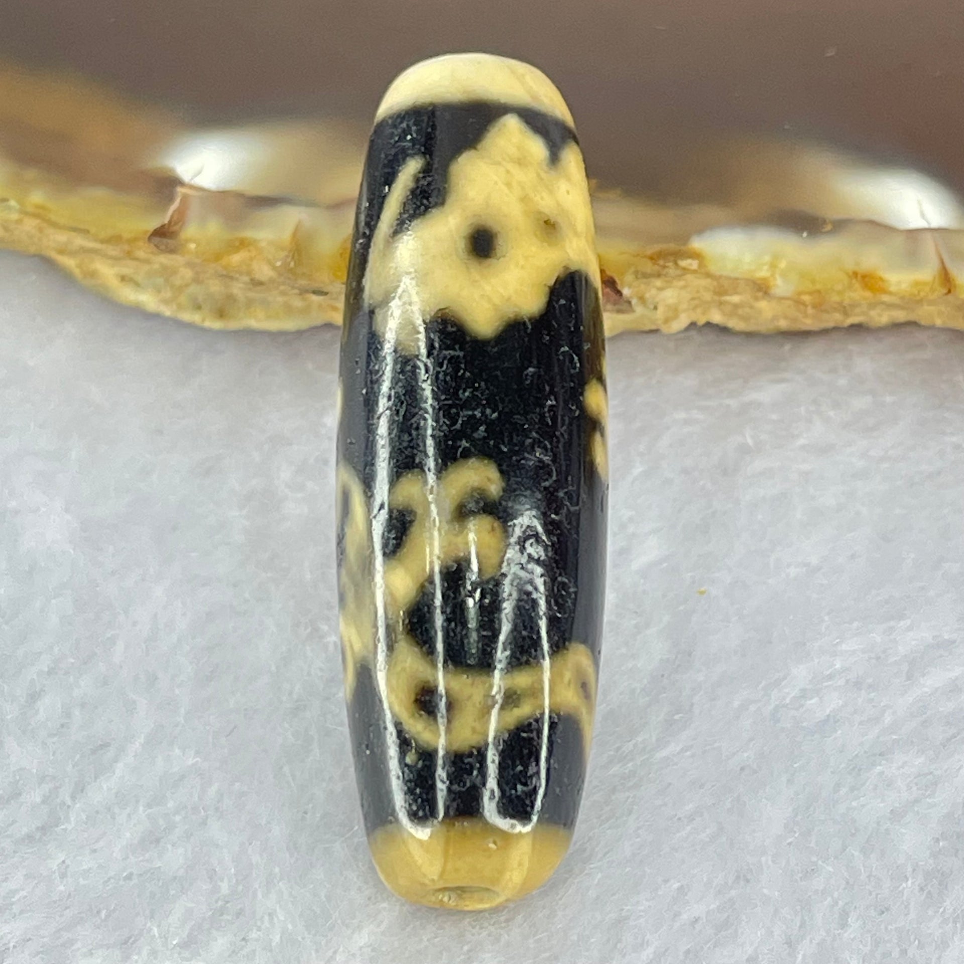 Natural Powerful Tibetan Old Oily Agate Guan Yin on Dragon Dzi Bead Heavenly Master (Tian Zhu) 观音龙天珠 8.06g 37.6 by 11.9mm - Huangs Jadeite and Jewelry Pte Ltd