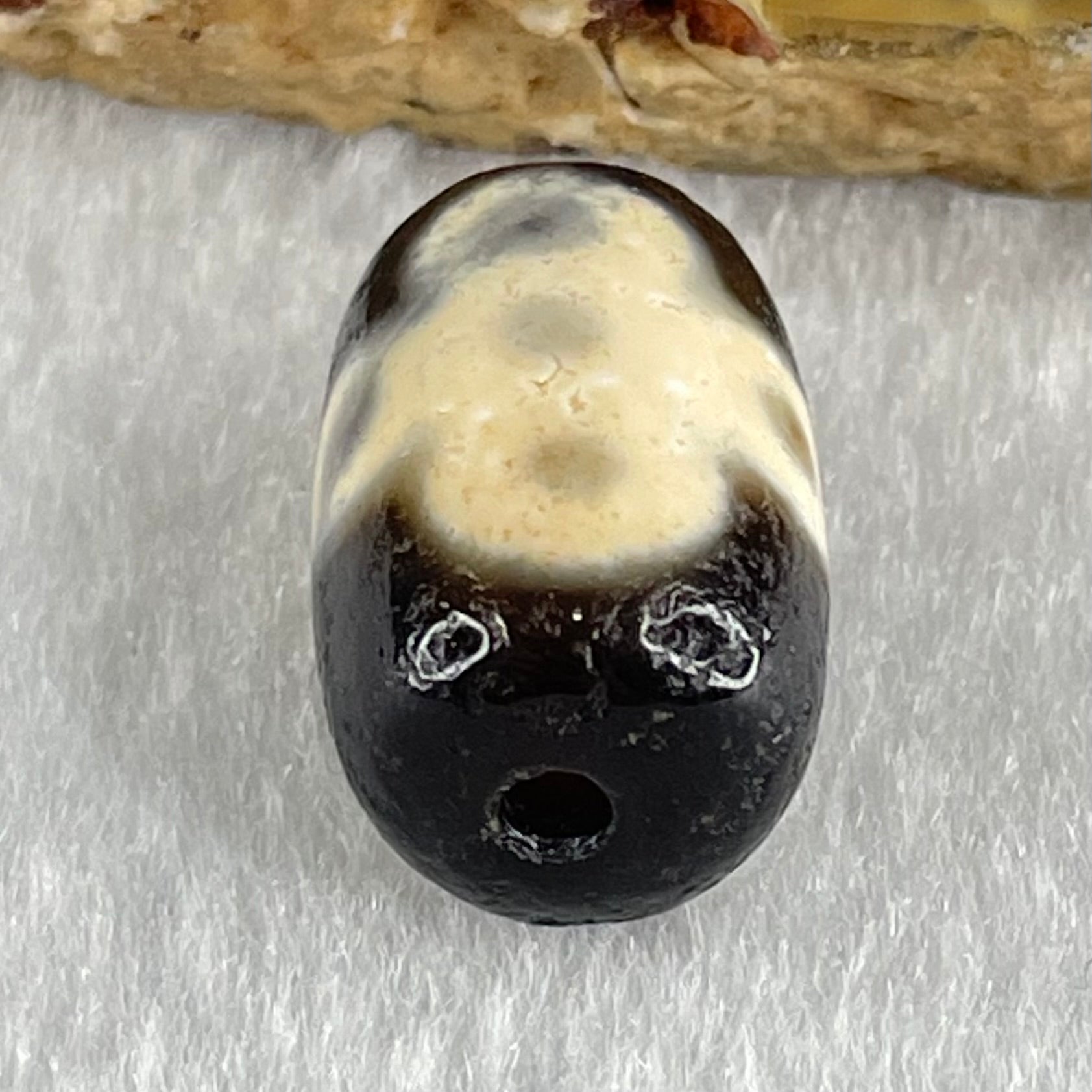 Natural Powerful Tibetan Old Oily Agate 5 Eyes Lightning Dzi Bead Heavenly Master (Tian Zhu) 五眼闪电天珠 4.62g 19.0 by 12.3mm - Huangs Jadeite and Jewelry Pte Ltd