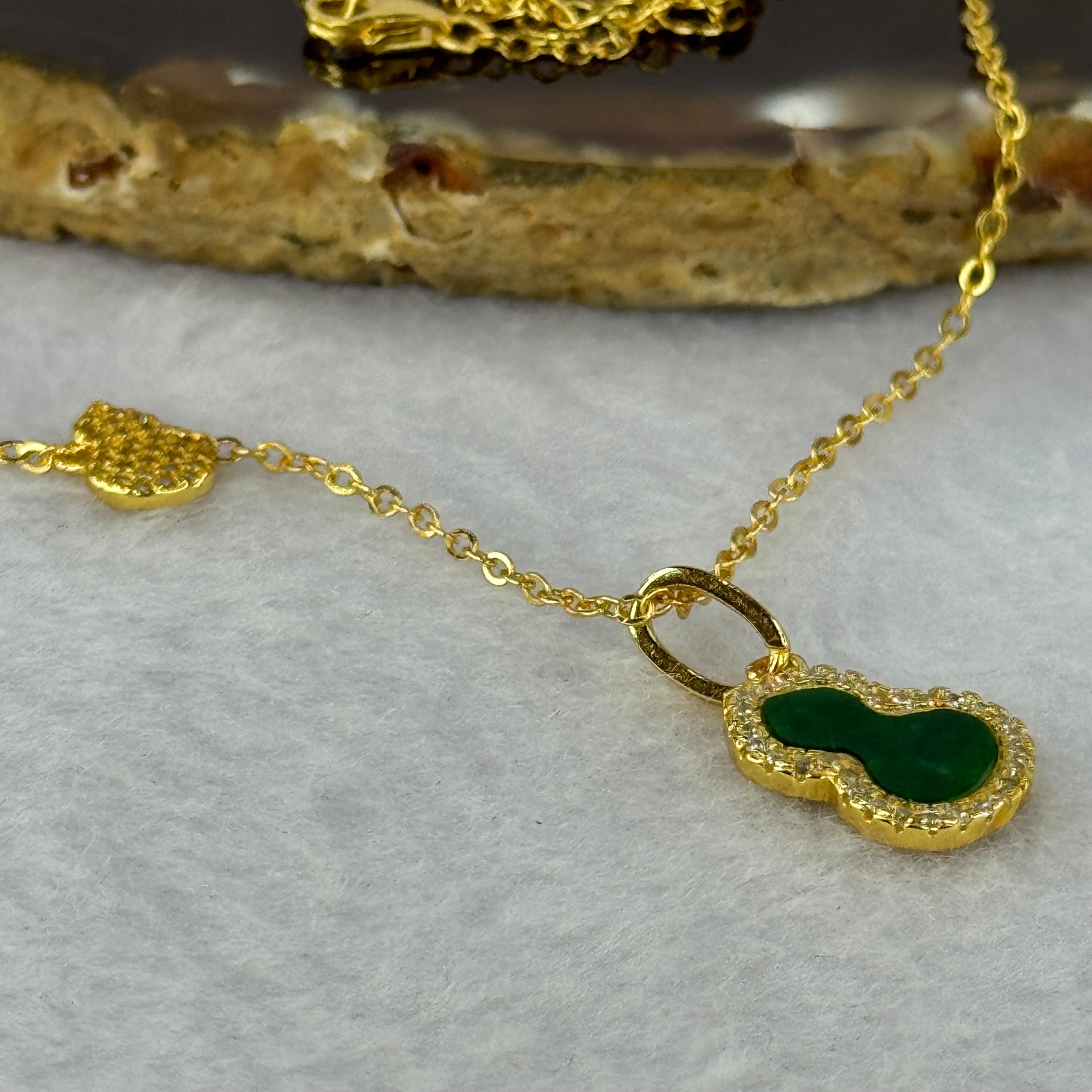 Type A Old Mine Spicy Green Jadeite Hulu with Crystals in S925 Sliver Gold Color Necklace 3.30g 10.1 by 7.0 by 1.0mm - Huangs Jadeite and Jewelry Pte Ltd