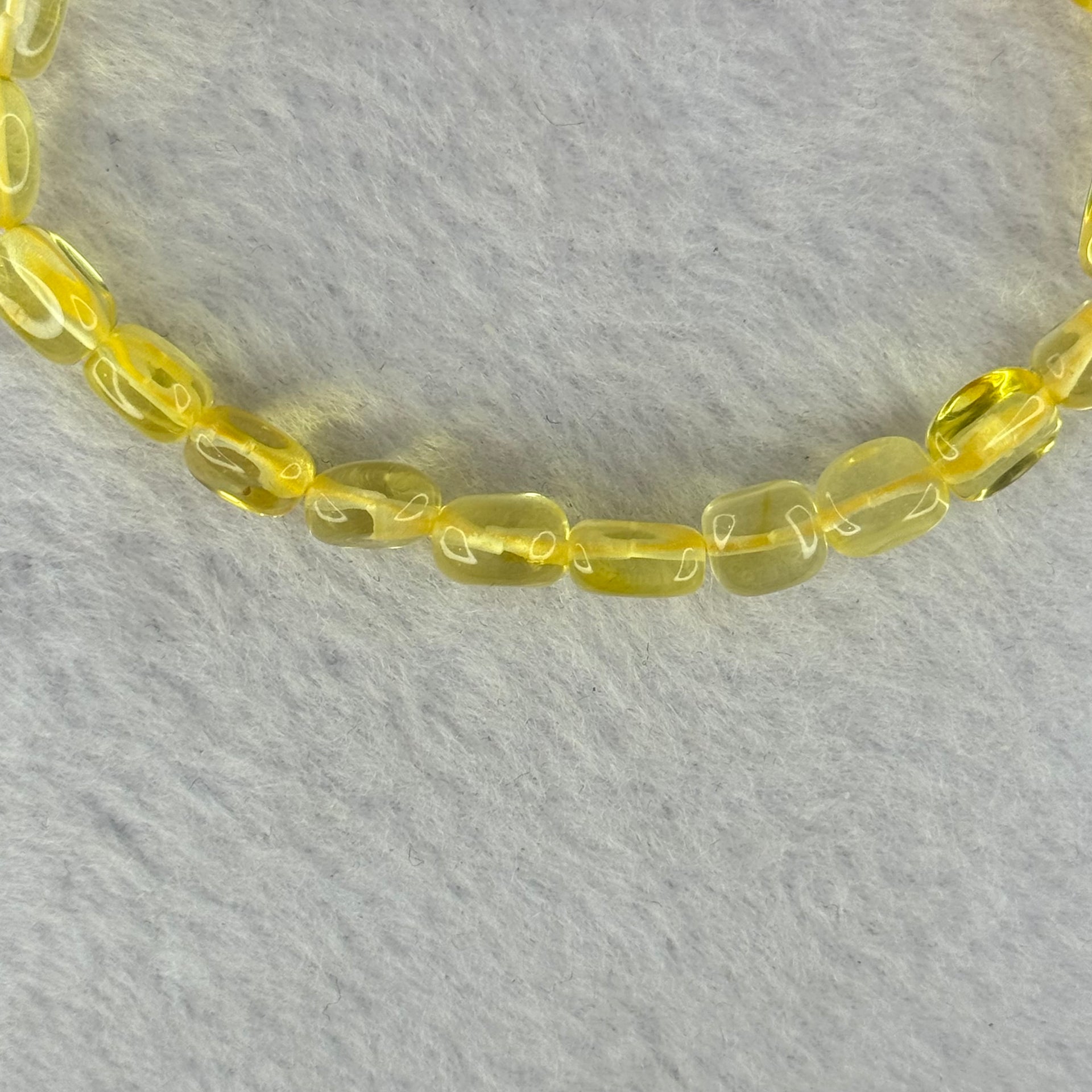 Natural Amber Pebble Shape Bracelet 天然琥珀手链 4.22g 16.5cm 6.4mm 25 Beads - Huangs Jadeite and Jewelry Pte Ltd