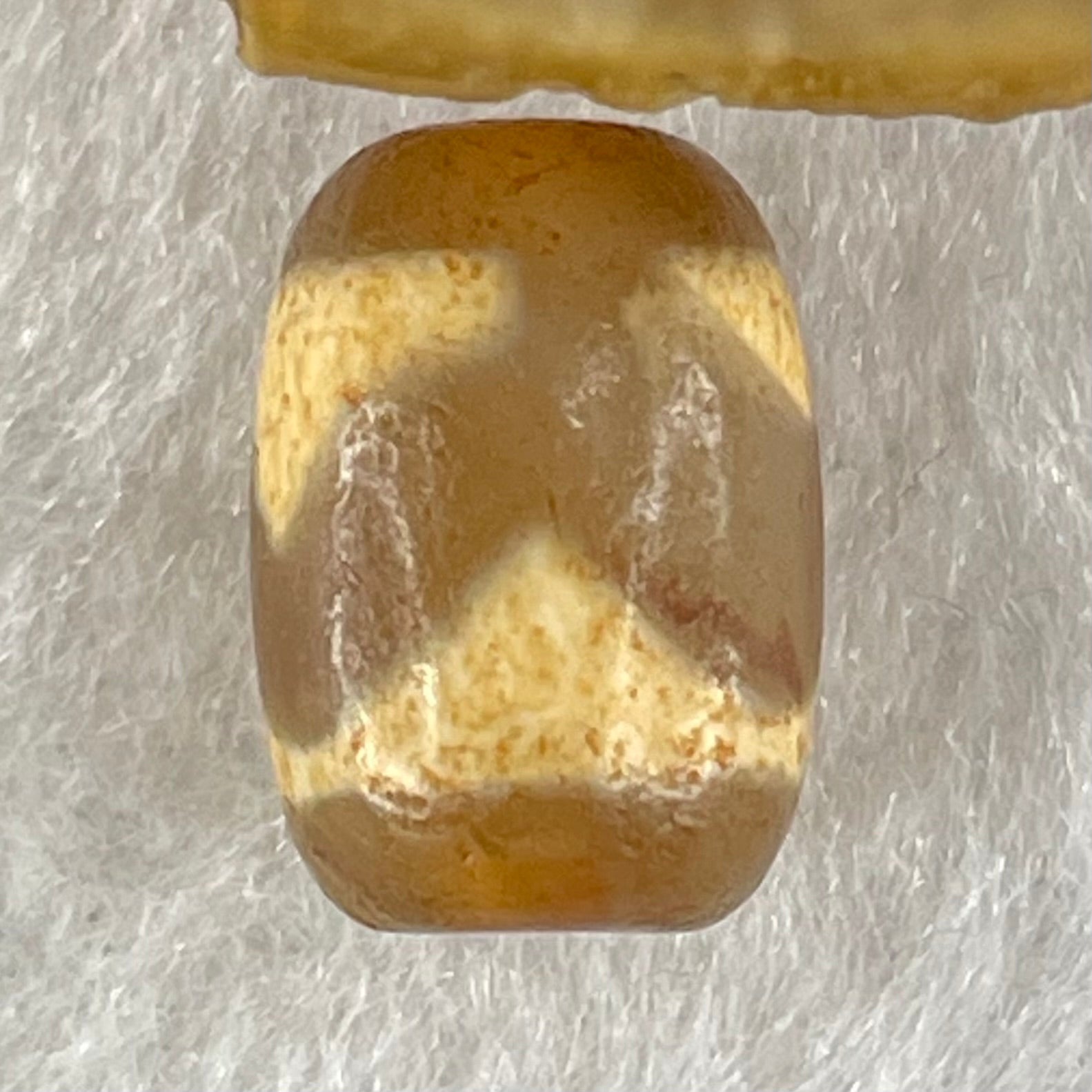 Natural Powerful Tibetan Old Oily Agate Tiger Tooth Daluo Dzi Bead Heavenly Master (Tian Zhu) 虎呀天诛 2.15g 14.1 by 10.2mm - Huangs Jadeite and Jewelry Pte Ltd