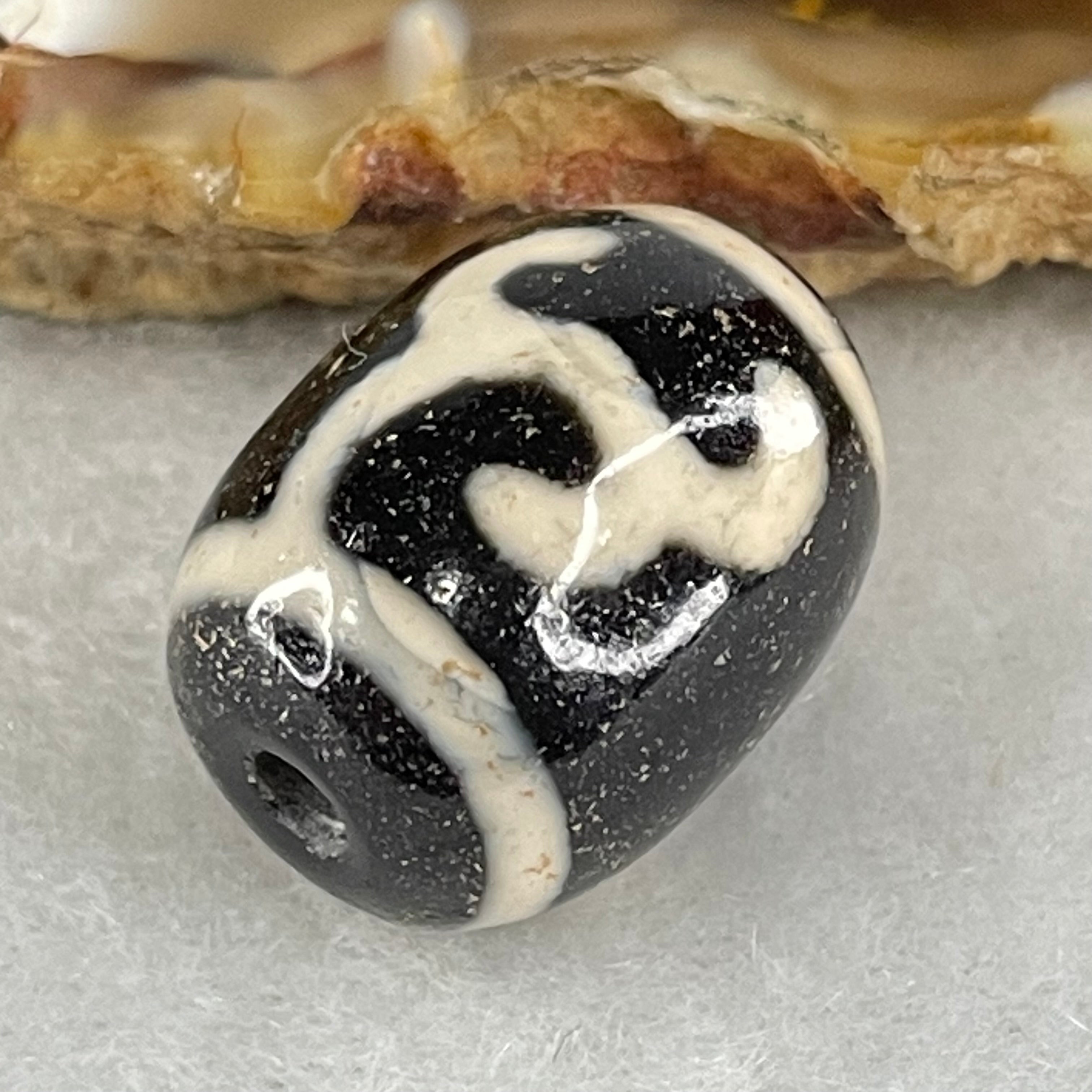 Old Original Tibetian Agate Dzi Beads 天珠Feng Shui
