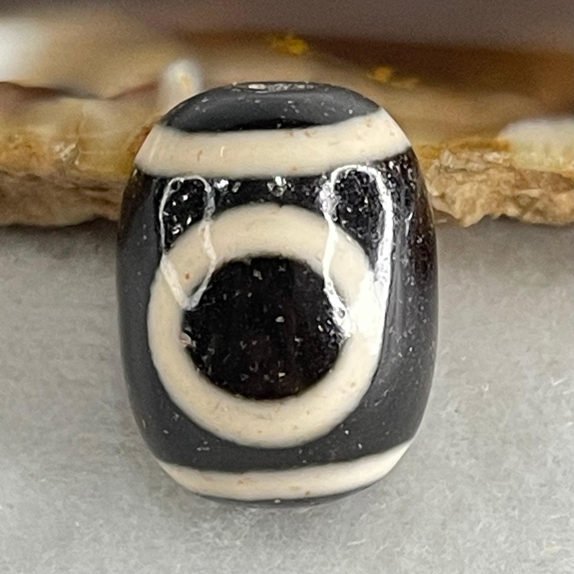 Natural Powerful Tibetan Old Oily Agate 1 Eye With Swastika Dzi Bead (Hotu Dzi) 5.20g 17.9 by 13.8mm - Huangs Jadeite and Jewelry Pte Ltd