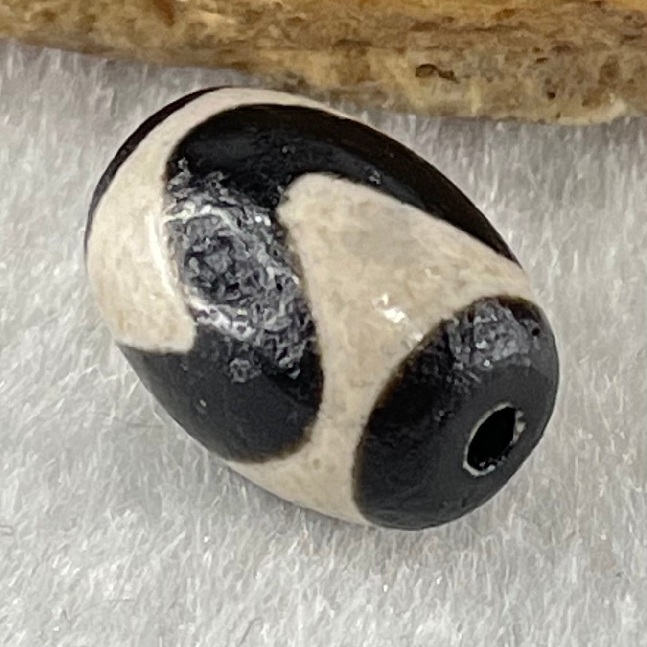 Natural Powerful Tibetan Old Oily Agate Tiger Tooth Daluo Dzi Bead Heavenly Master (Tian Zhu) 2.20g 14.0 by 10.4mm - Huangs Jadeite and Jewelry Pte Ltd
