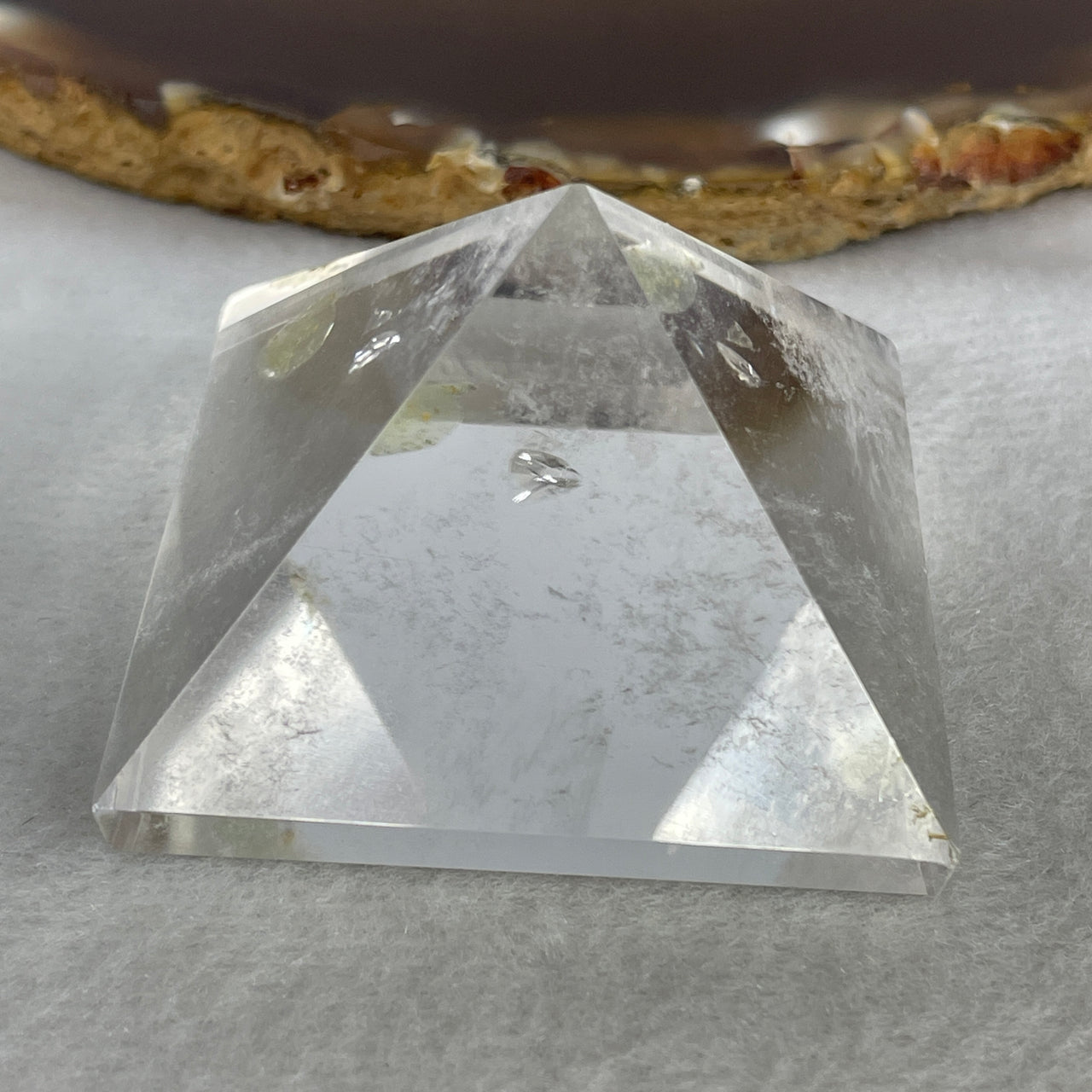 High Grade 70.76g Natural Clear Quartz Sacred Pyramid | Precision High-Clarity Energy Amplifier | Master Manifestation & Workspace Meditation Crystalline Monolith (45.0x31.0mm)