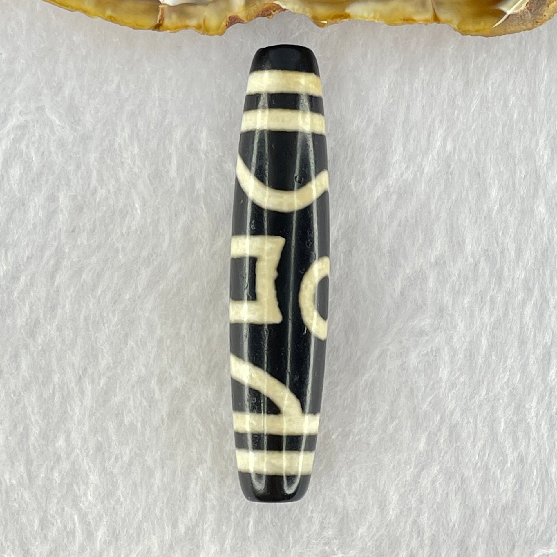 Natural Powerful Tibetan Old Oily Agate Sky Door Serenity 1 Eye Dzi Bead Heavenly Master (Tian Zhu) 一眼天诛 15.28g 59.3 by 12.9mm - Huangs Jadeite and Jewelry Pte Ltd