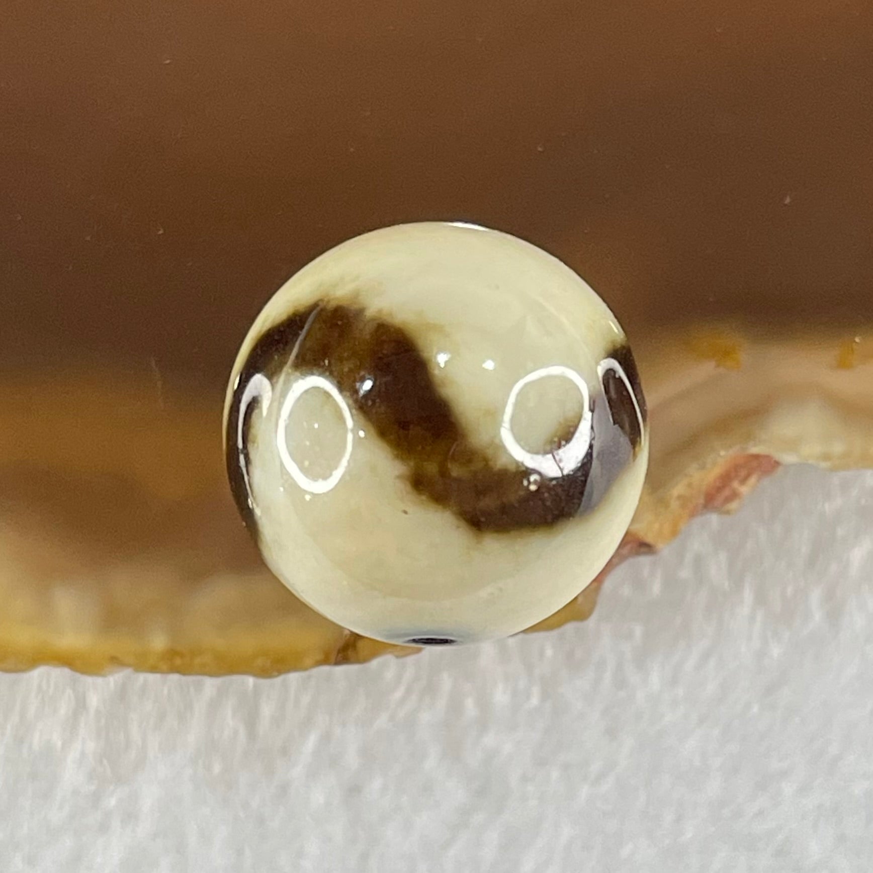 Natural Powerful Tibetan Old Oily Yellowish White with Black Agate Tiger Tooth Daluo Dzi Bead Heavenly Master (Tian Zhu) 虎呀天诛 3.42g 13.7mm - Huangs Jadeite and Jewelry Pte Ltd