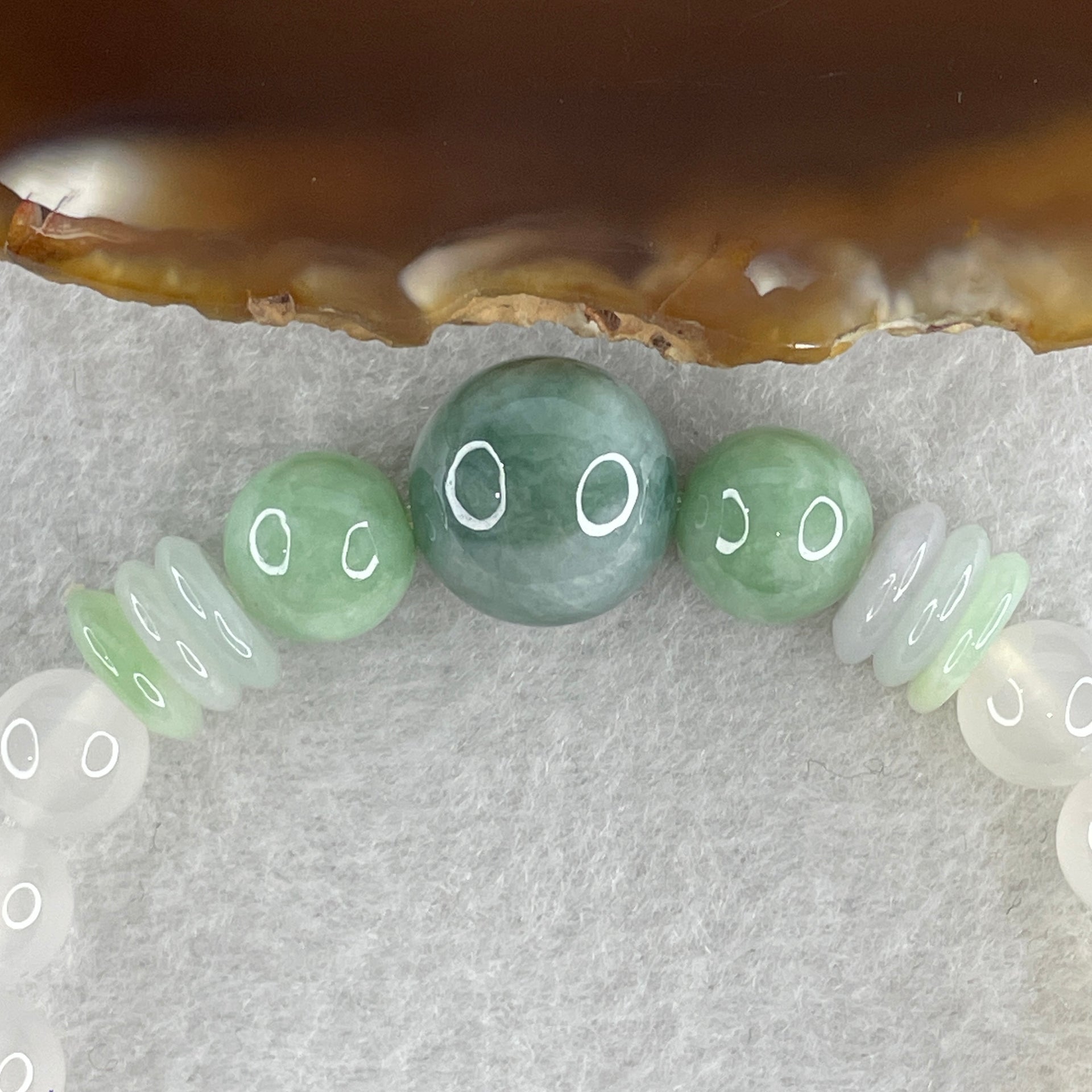 Natural Type A Green Jadeite with White Agate Beads and Donut Bracelet 22.26g 15cm 13.3mm 1Bead - 9.7mm 2 Beads - 8.3mm 17Beads - Huangs Jadeite and Jewelry Pte Ltd