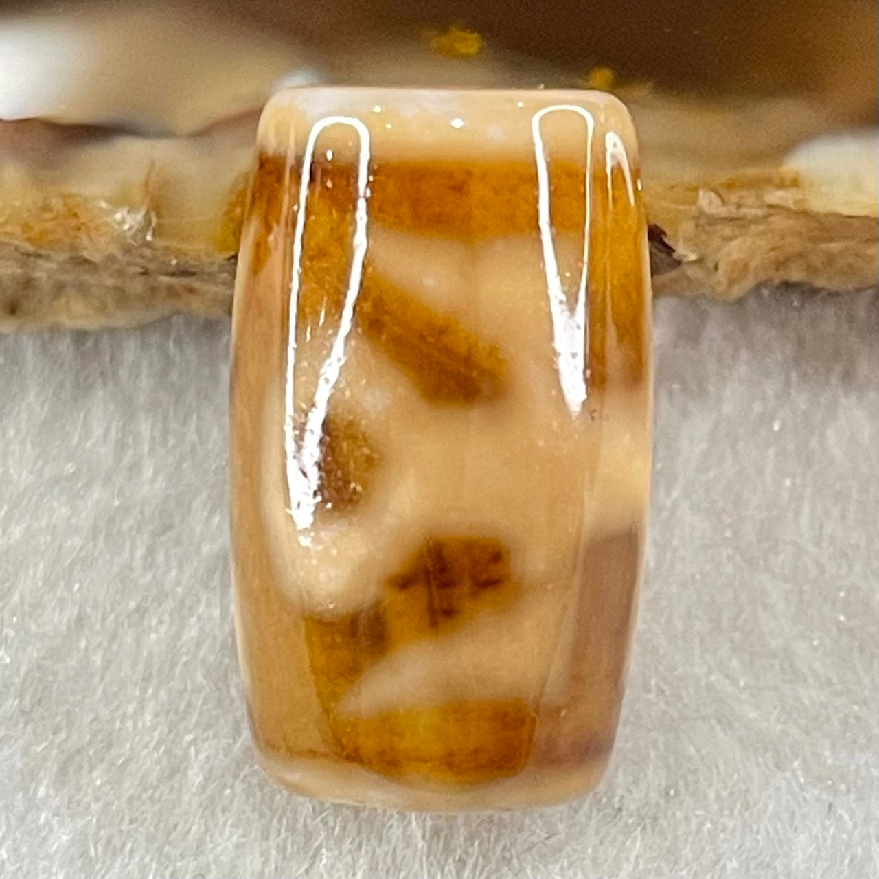 Natural Powerful Tibetan Old Oily Agate Patina Guiren Tairen Human Dzi Bead Totem Amulet Heavenly Master (Tian Zhu) 贵人天诛 4.85g 19.6 by 11.7mm - Huangs Jadeite and Jewelry Pte Ltd