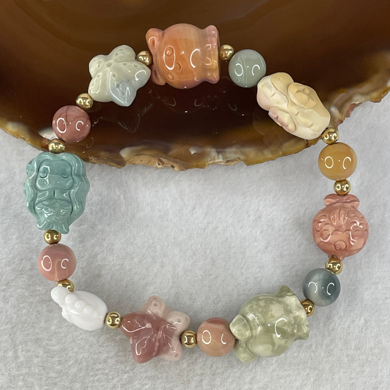 Certified Natural Alashan Agate Pink Starfish with Fish and Crab Bracelet 32.110g 16.5cm 15.1 by 17.1 by 14.6mm - Huangs Jadeite and Jewelry Pte Ltd