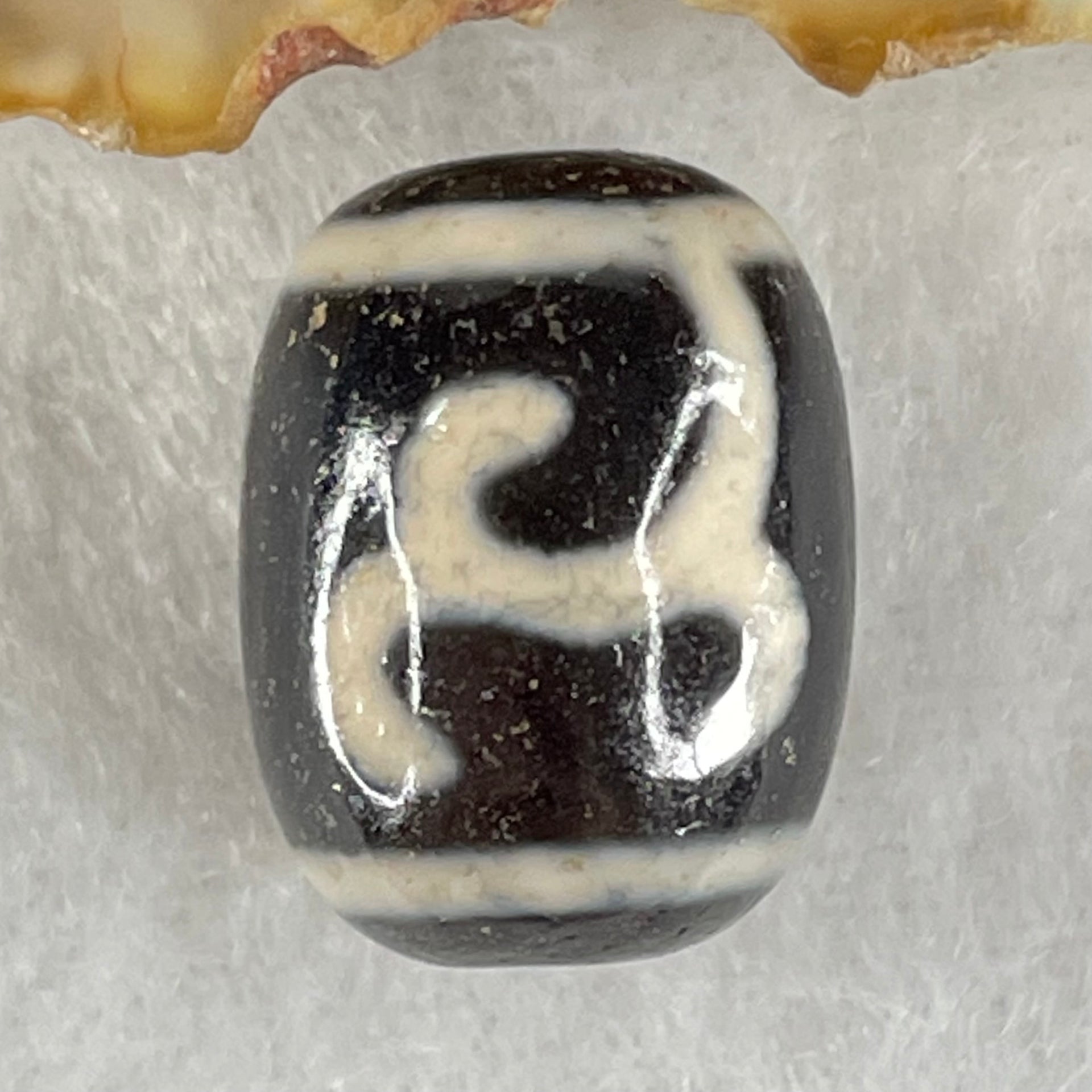 Natural Powerful Tibetan Old Oily Black White Agate Green Tara Dzi Bead Heavenly Master (Tian Zhu) 绿度母天珠 4.70g 17.3 by 13.2mm - Huangs Jadeite and Jewelry Pte Ltd