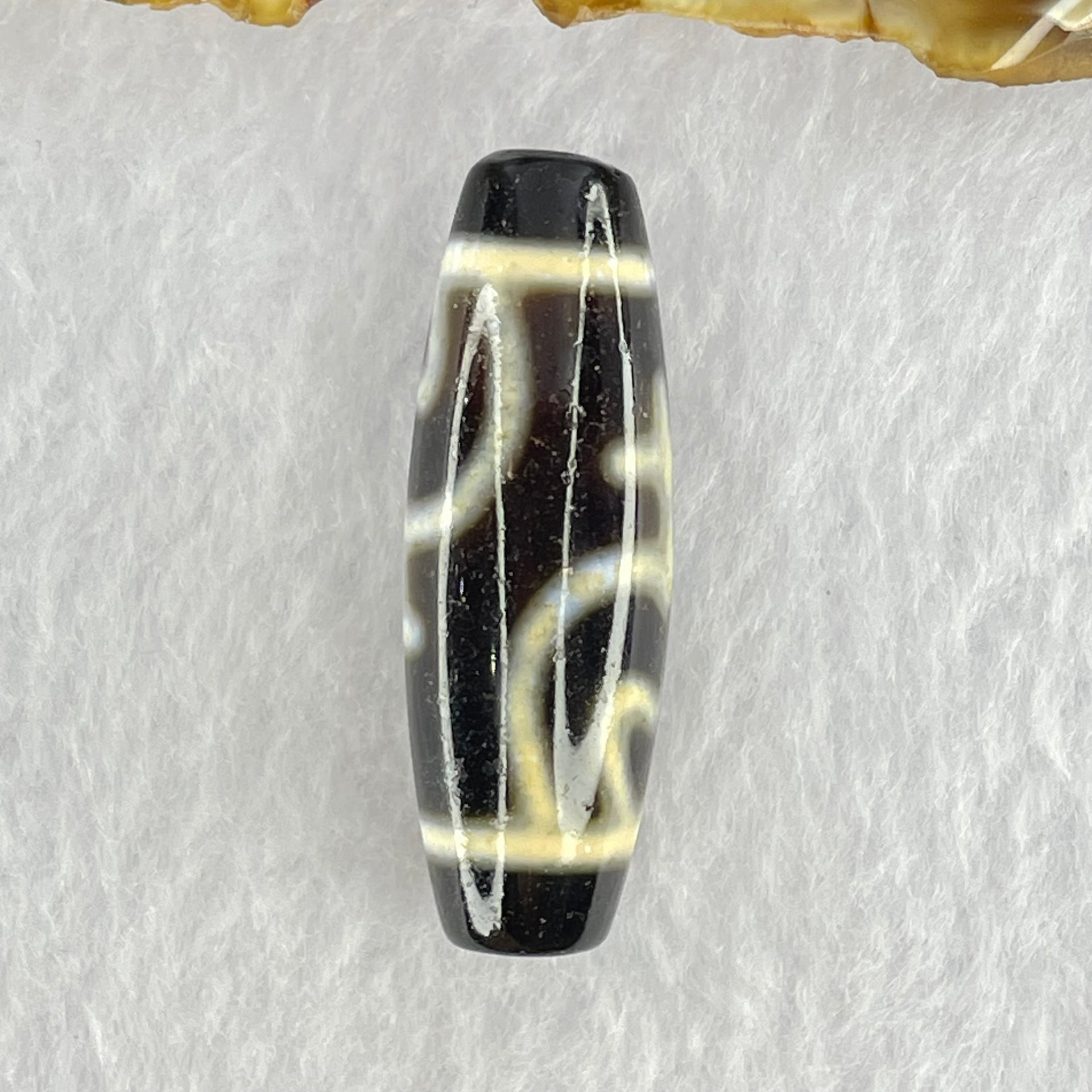 Natural Powerful Tibetan Old Oily Agate Double Nectar Vessel Dzi Bead Heavenly Master (Tian Zhu) 花蜜容器眼天珠 10.37g 39.3 by 13.5mm - Huangs Jadeite and Jewelry Pte Ltd