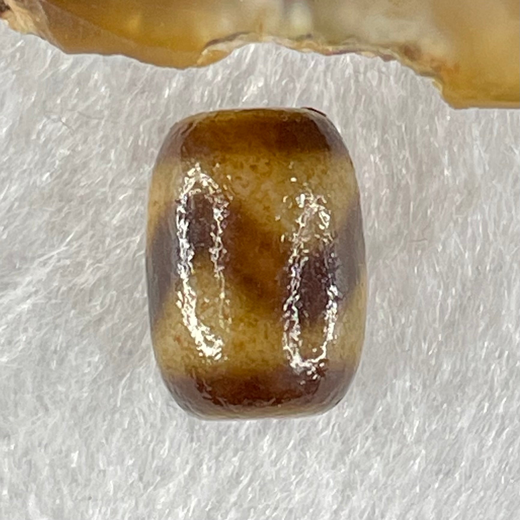 Natural Powerful Tibetan Old Oily Agate Tiger Tooth Daluo Dzi Bead Heavenly Master (Tian Zhu) 1.54g 12.1 by 8.7mm - Huangs Jadeite and Jewelry Pte Ltd