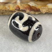 Natural Powerful Tibetan Old Oily Black White Agate Green Tara Dzi Bead Heavenly Master (Tian Zhu) 绿度母天珠 4.12g 17.4 by 12.6mm - Huangs Jadeite and Jewelry Pte Ltd