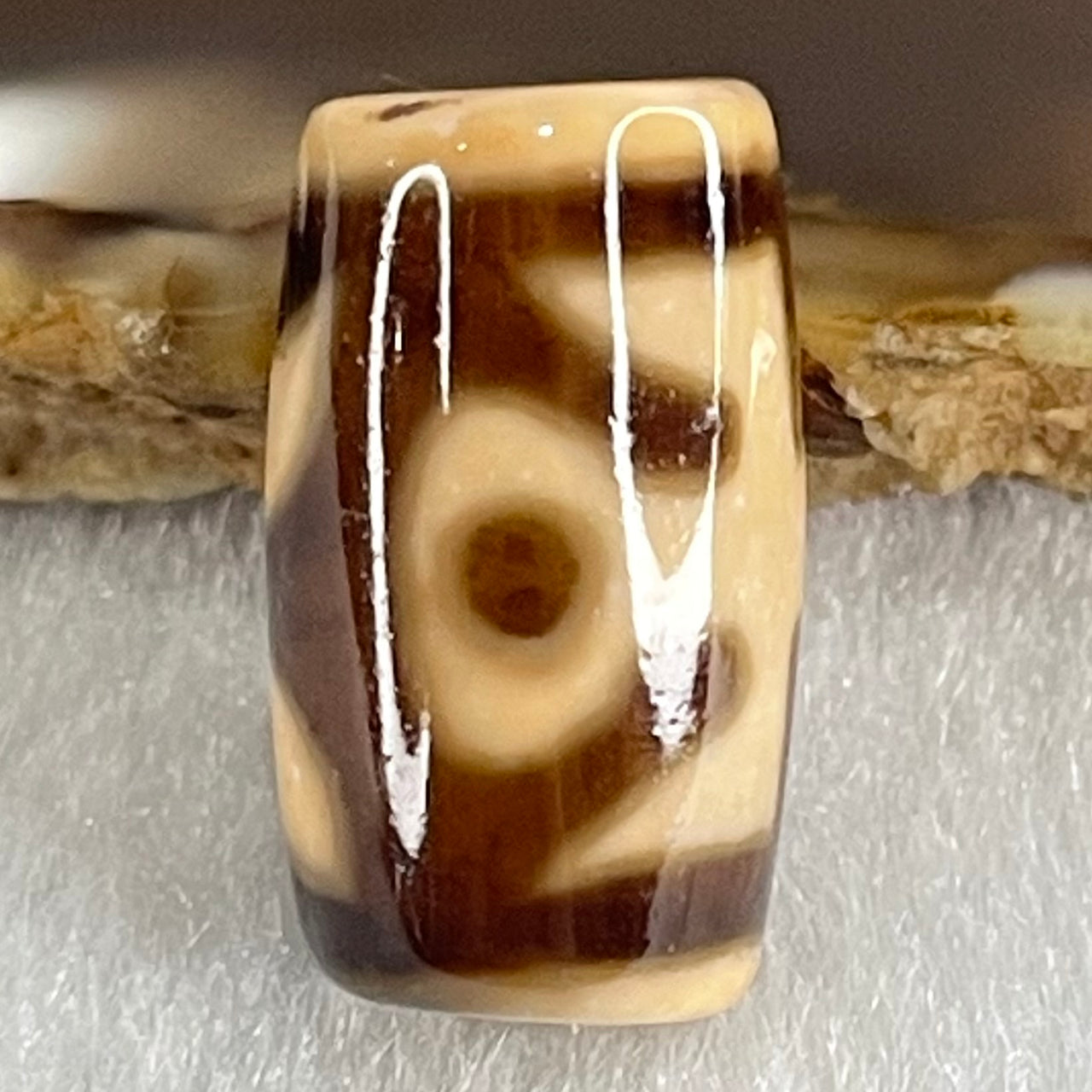 Natural Powerful Tibetan Old Oily Agate Patina Guiren Tairen Human Dzi Bead Totem Amulet Heavenly Master (Tian Zhu) 贵人天诛 4.81g 20.2 by 11.8mm - Huangs Jadeite and Jewelry Pte Ltd