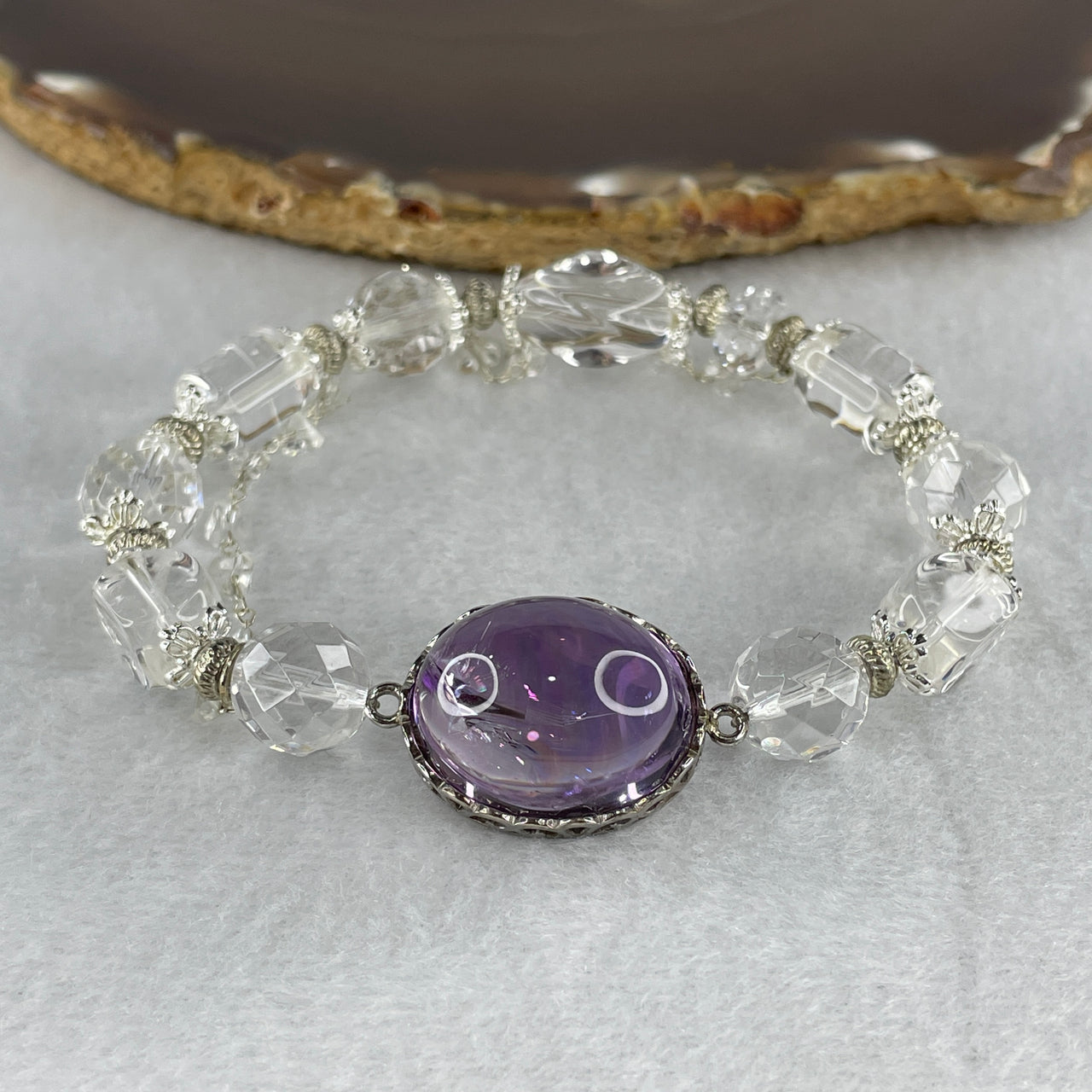 Good Grade Natural Amethyst Round Shape with Man Made Beads and Lulutong Bracelet 30.34g 16cm 20.5 by 12.9mm 1 Bead - 10.0mm 11 Beads