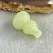 Natural Light Green Chalcedony Mini Hulu Display 4.69g 22.7 by 14.2mm - Huangs Jadeite and Jewelry Pte Ltd
