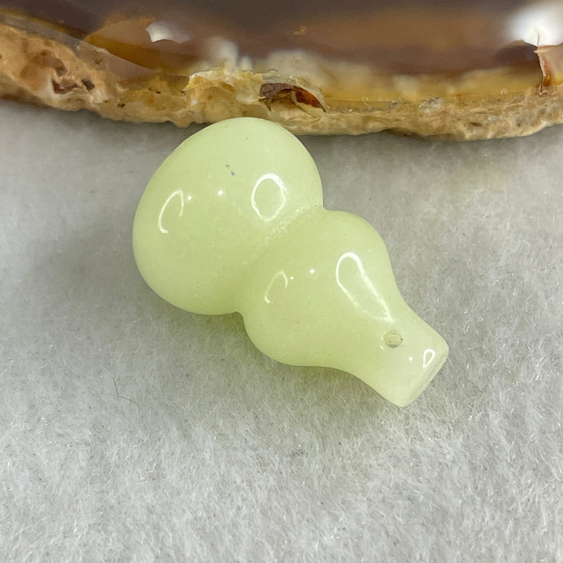 Natural Light Green Chalcedony Mini Hulu Display 4.69g 22.7 by 14.2mm - Huangs Jadeite and Jewelry Pte Ltd